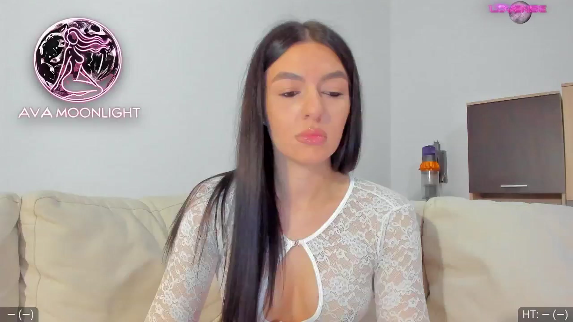 Gallery image thumbnail from AvaMoonlight's myfreecams stream on, 01/14/2025, 17:14 image 7 of 20