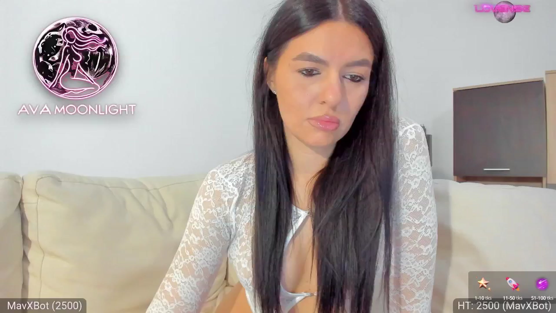 Gallery image thumbnail from AvaMoonlight's myfreecams stream on, 01/14/2025, 17:14 image 13 of 20