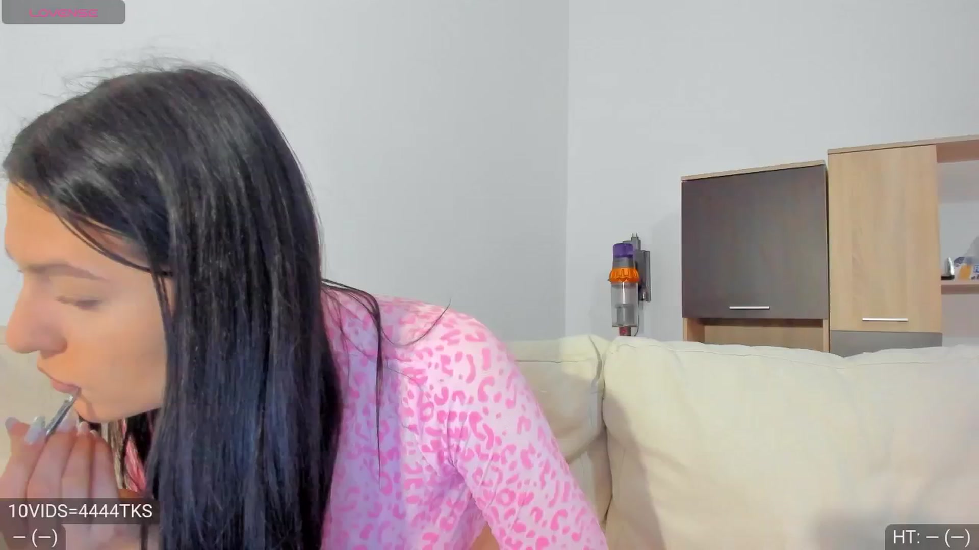 Gallery image thumbnail from AvaMoonlight's myfreecams stream on, 01/15/2025, 17:15 image 1 of 20
