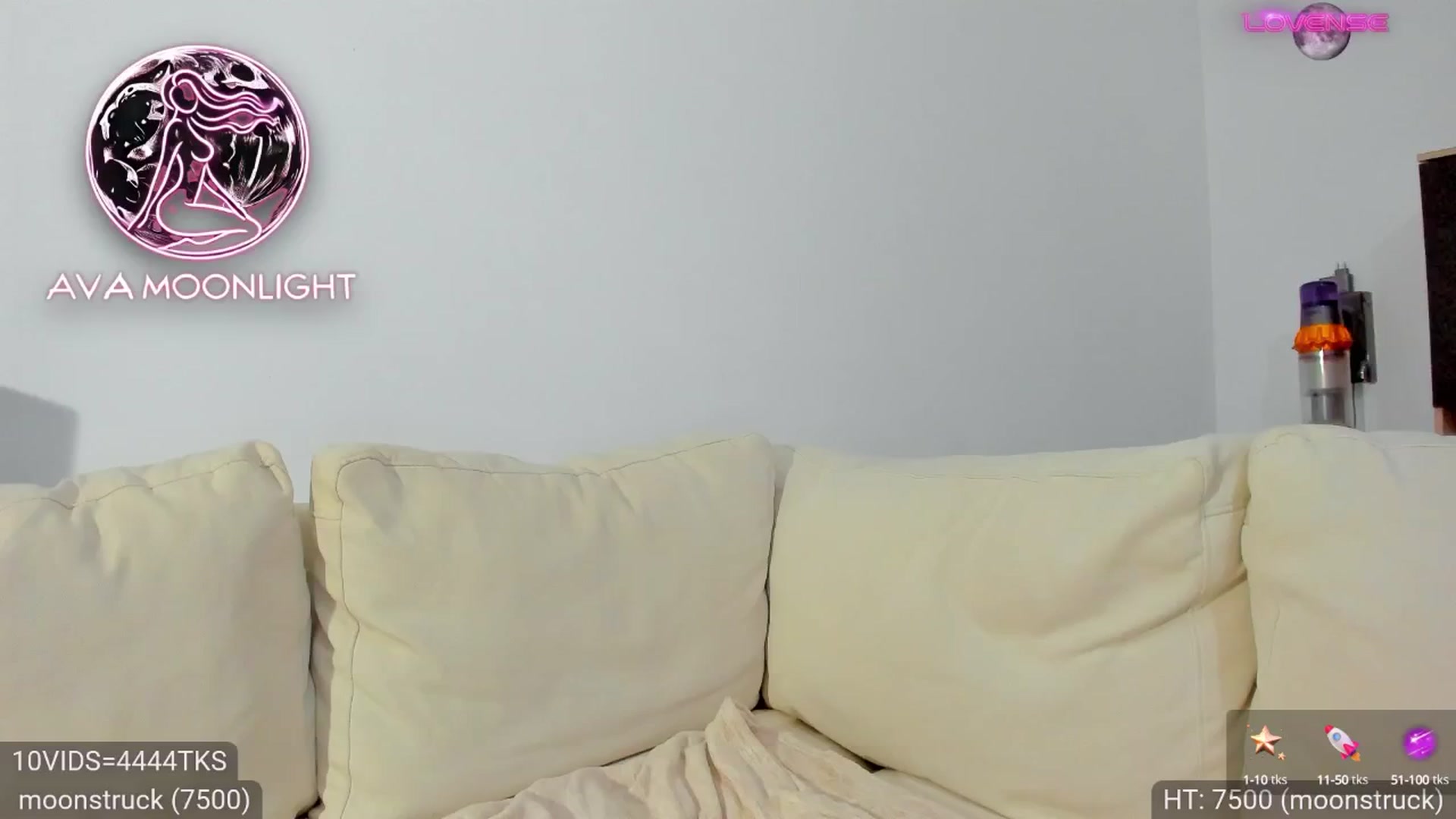 Gallery image thumbnail from AvaMoonlight's myfreecams stream on, 01/15/2025, 17:15 image 18 of 20