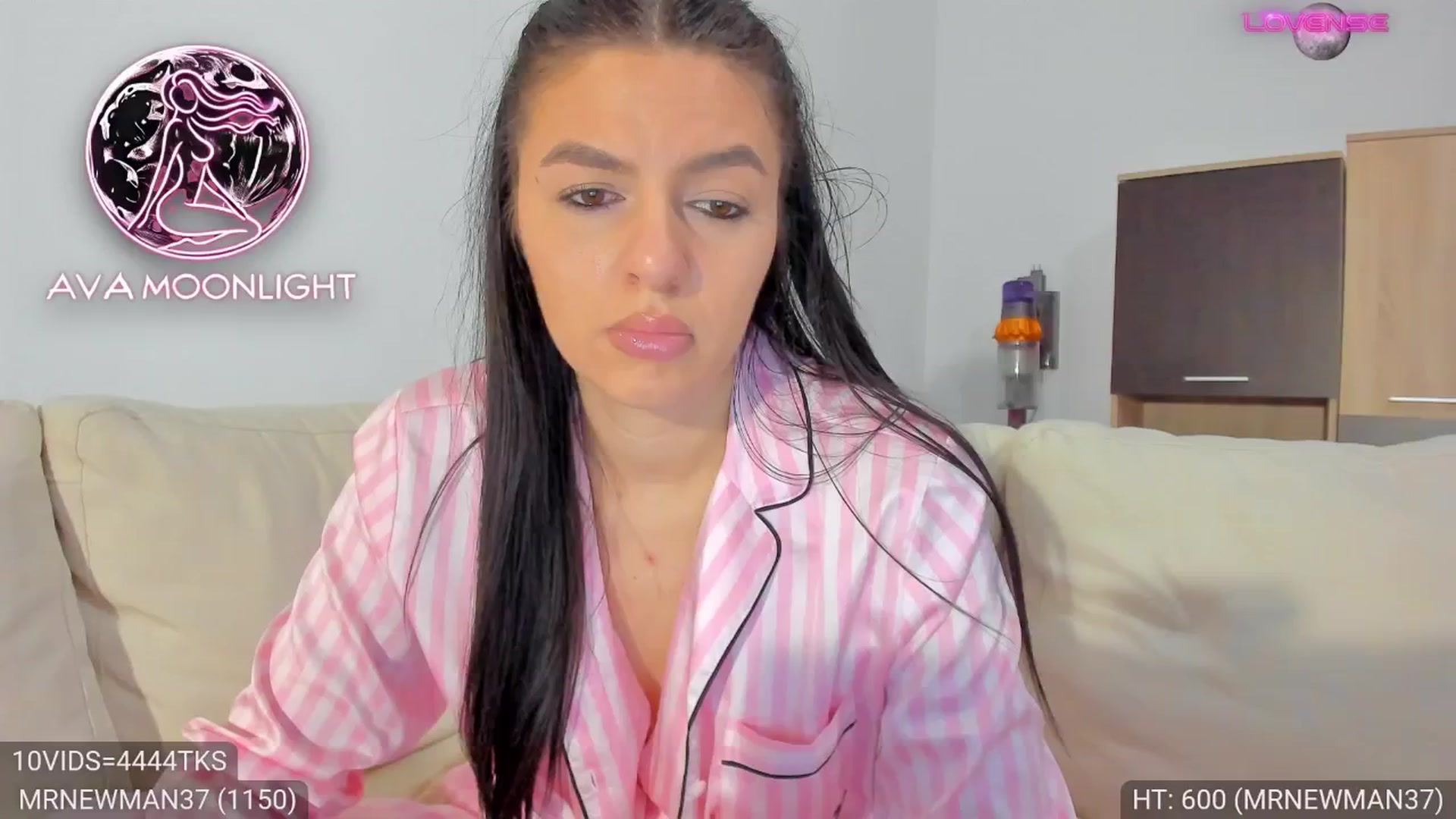Gallery image thumbnail from AvaMoonlight's myfreecams stream on, 01/19/2025, 24:52 image 20 of 20