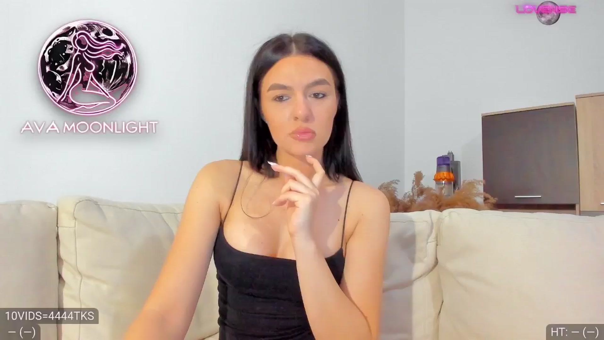 Gallery image thumbnail from AvaMoonlight's myfreecams stream on, 01/20/2025, 17:14 image 2 of 20