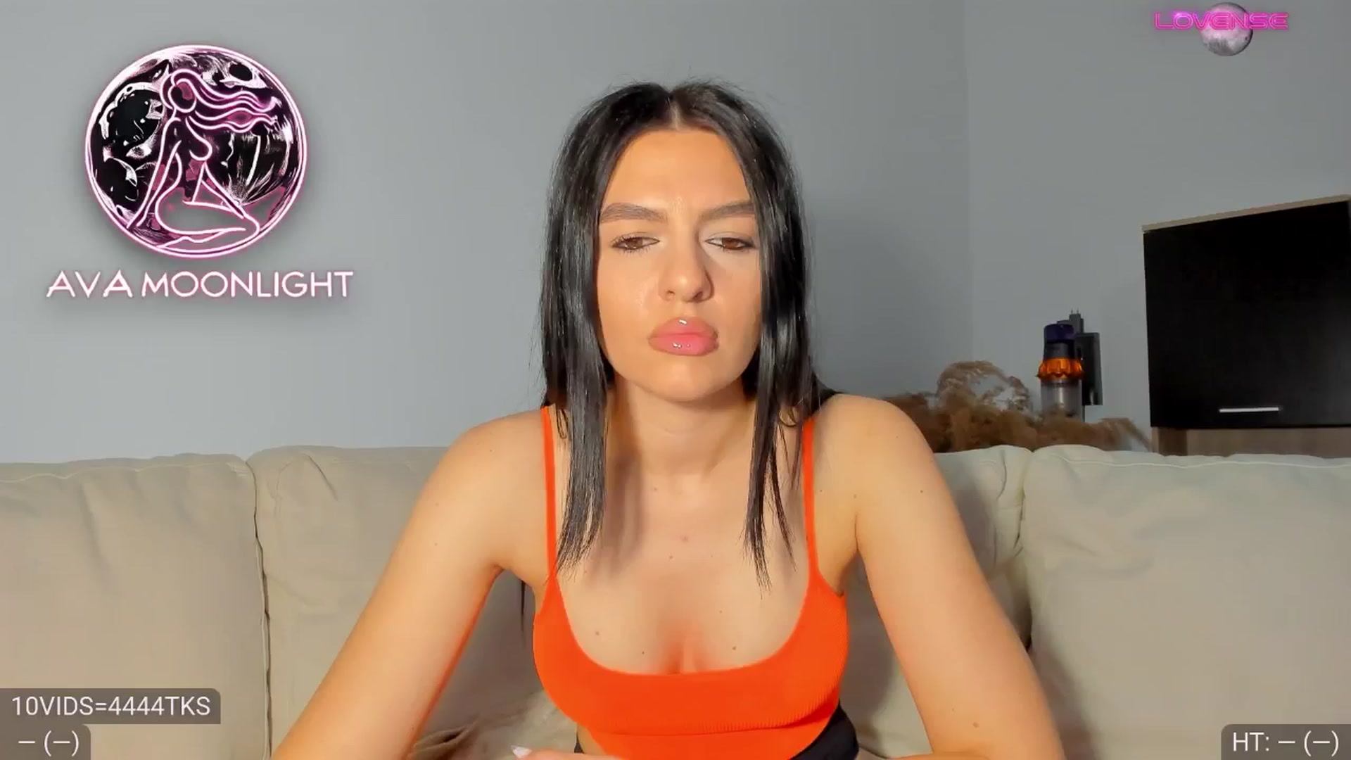 Gallery image thumbnail from AvaMoonlight's myfreecams stream on, 01/21/2025, 17:18 image 6 of 20