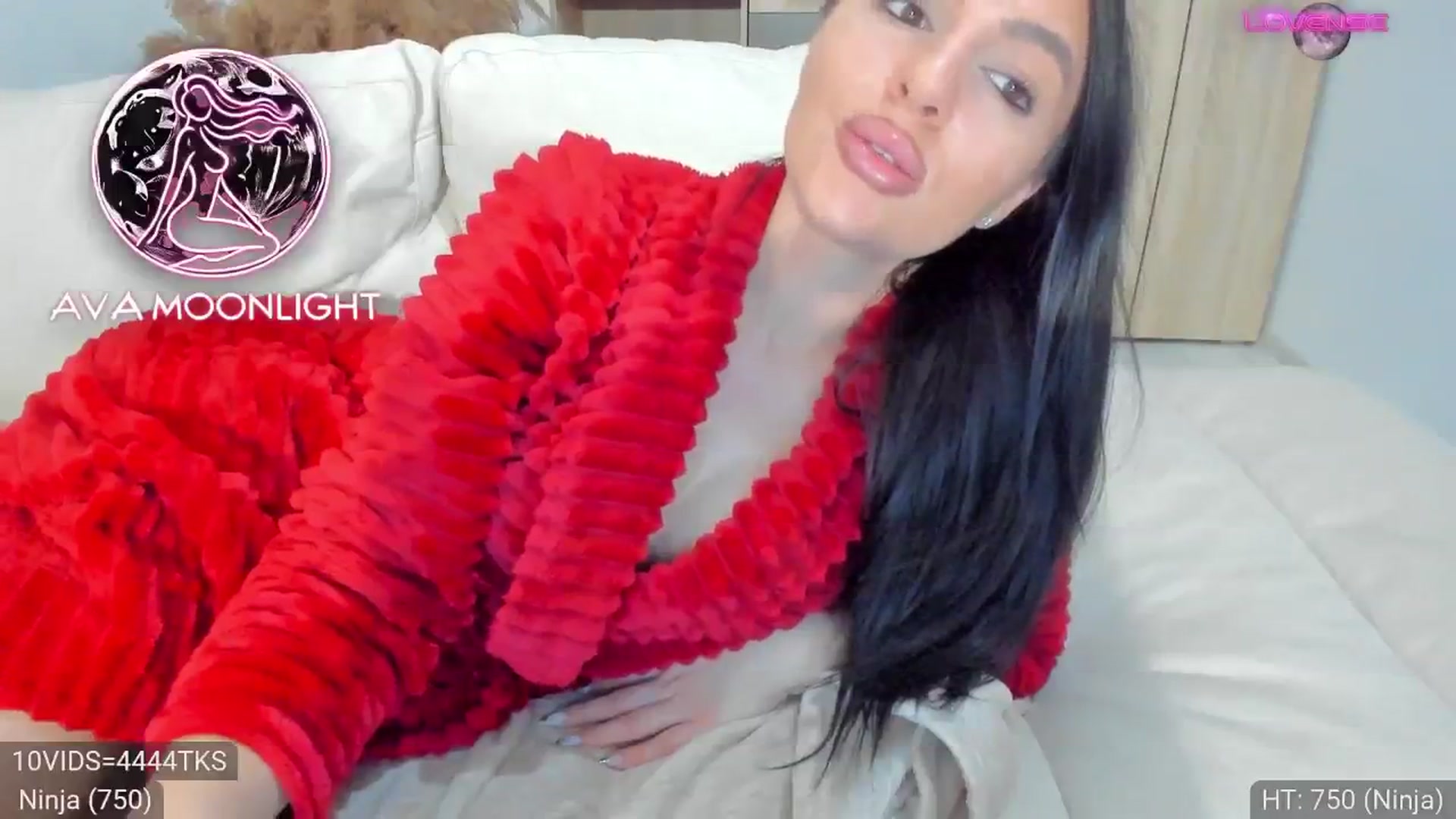 Gallery image thumbnail from AvaMoonlight's myfreecams stream on, 01/23/2025, 01:52 image 17 of 20