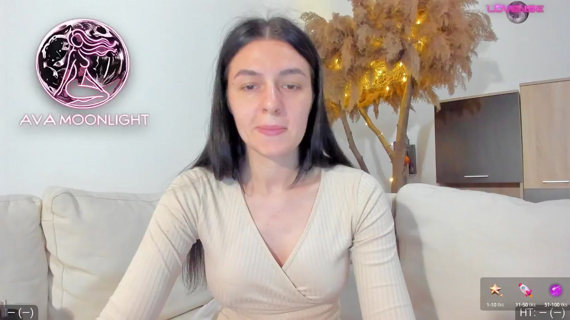 Gallery image thumbnail from AvaMoonlight's myfreecams stream on, 01/25/2025, 17:09 image 7 of 20