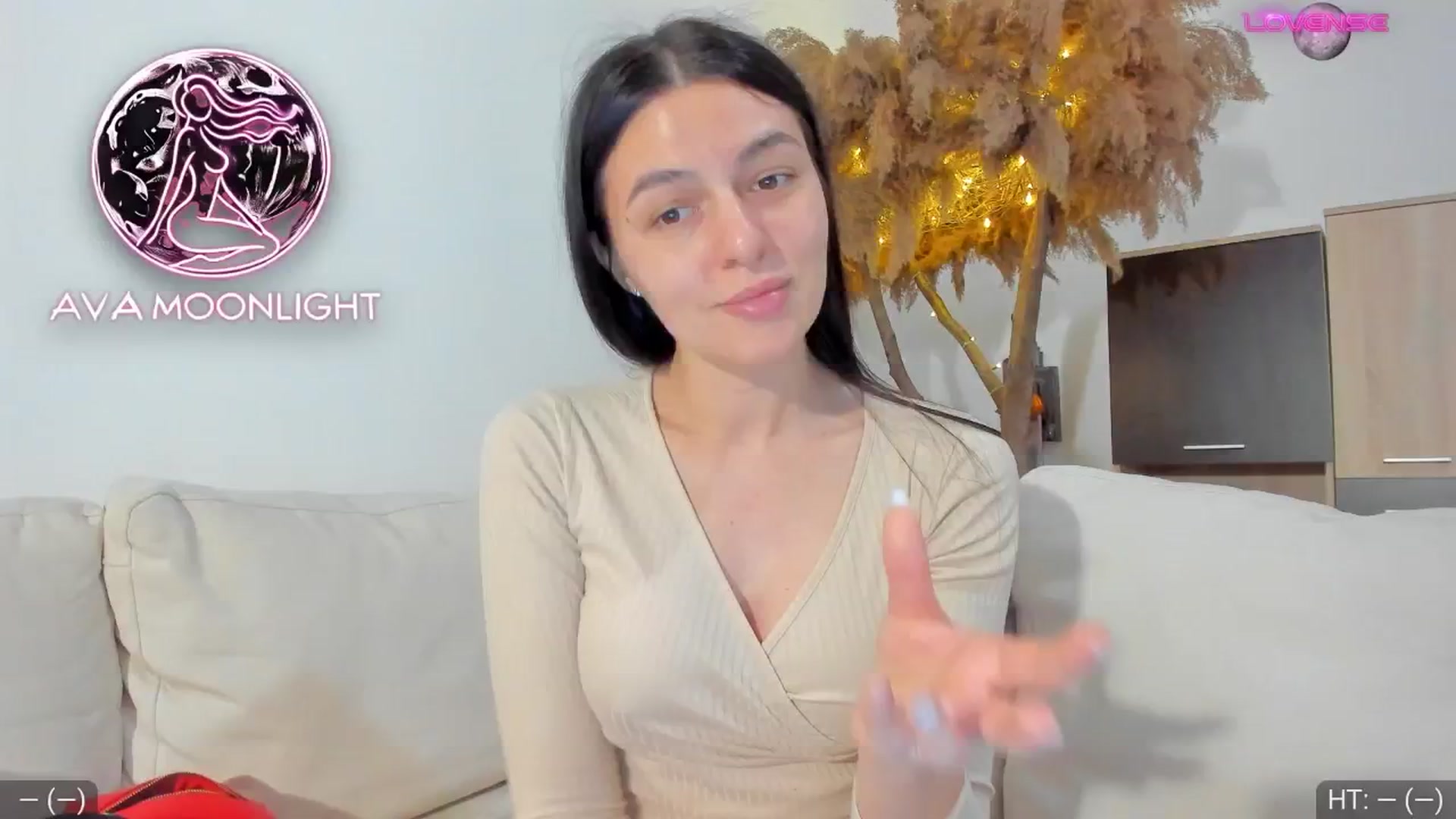 Gallery image thumbnail from AvaMoonlight's myfreecams stream on, 01/25/2025, 17:09 image 3 of 20