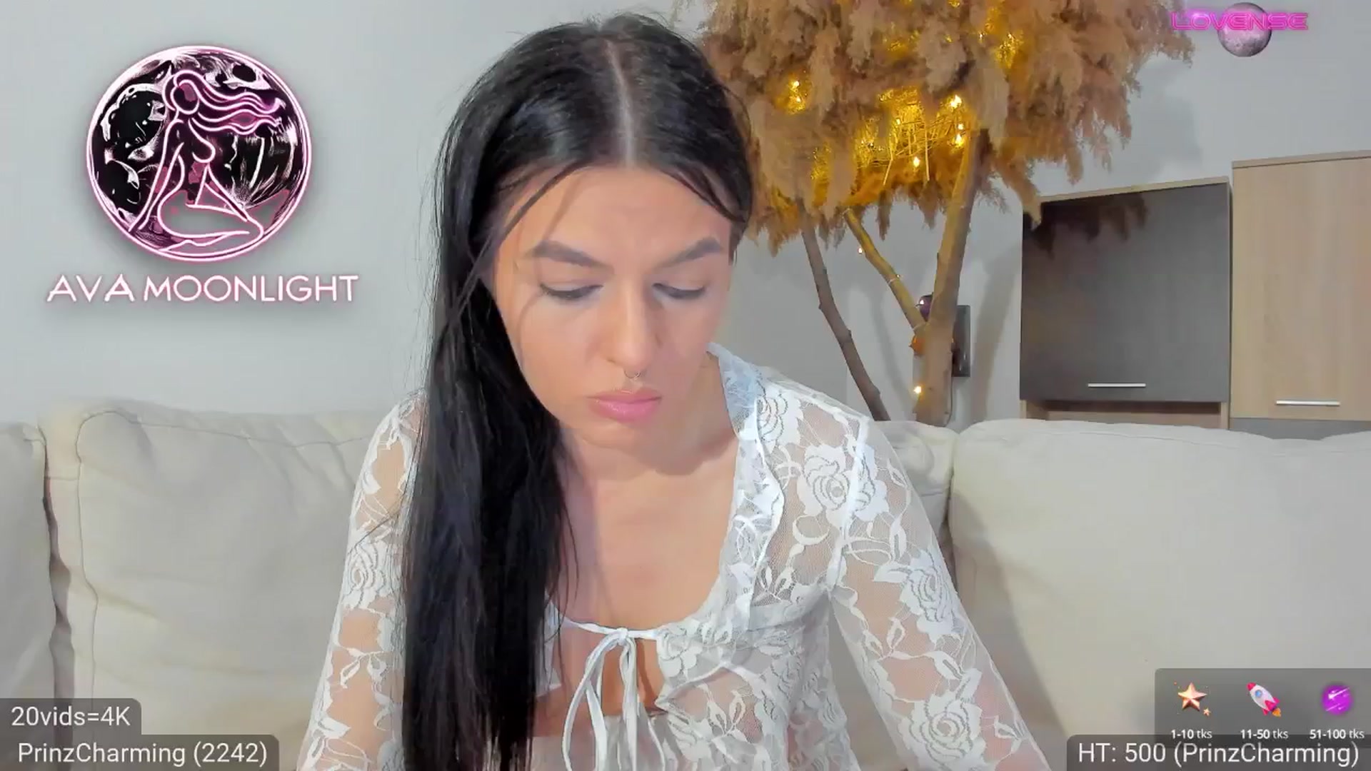Gallery image thumbnail from AvaMoonlight's myfreecams stream on, 01/27/2025, 01:36 image 10 of 20
