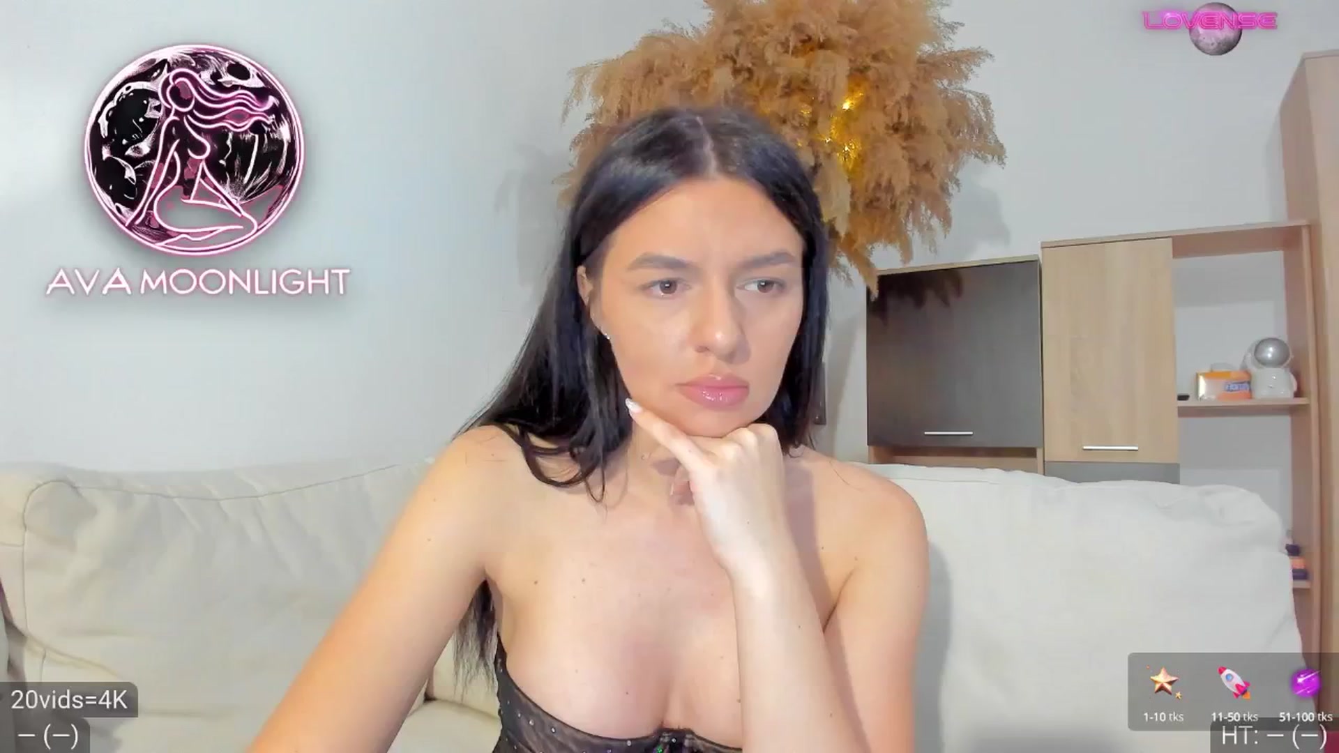Gallery image thumbnail from AvaMoonlight's myfreecams stream on, 01/27/2025, 17:05 image 10 of 20