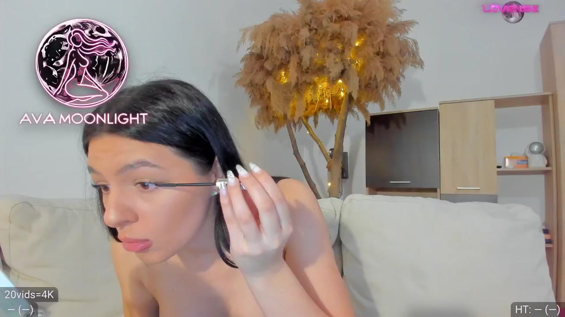 Gallery image thumbnail from AvaMoonlight's myfreecams stream on, 01/27/2025, 17:05 image 11 of 20