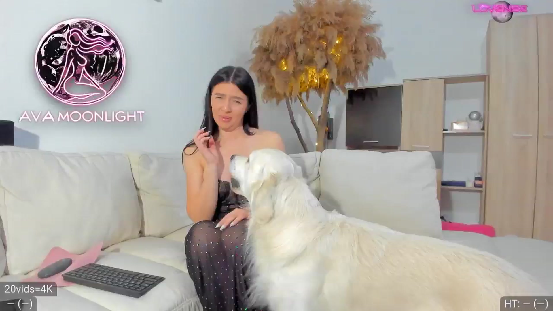 Gallery image thumbnail from AvaMoonlight's myfreecams stream on, 01/27/2025, 17:05 image 14 of 20