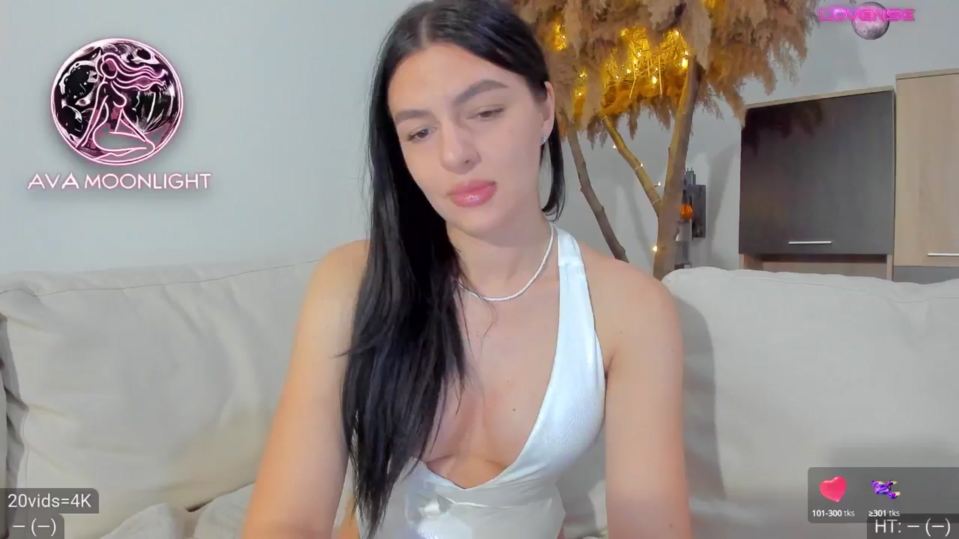 Gallery image thumbnail from AvaMoonlight's myfreecams stream on, 01/30/2025, 17:07 image 4 of 20