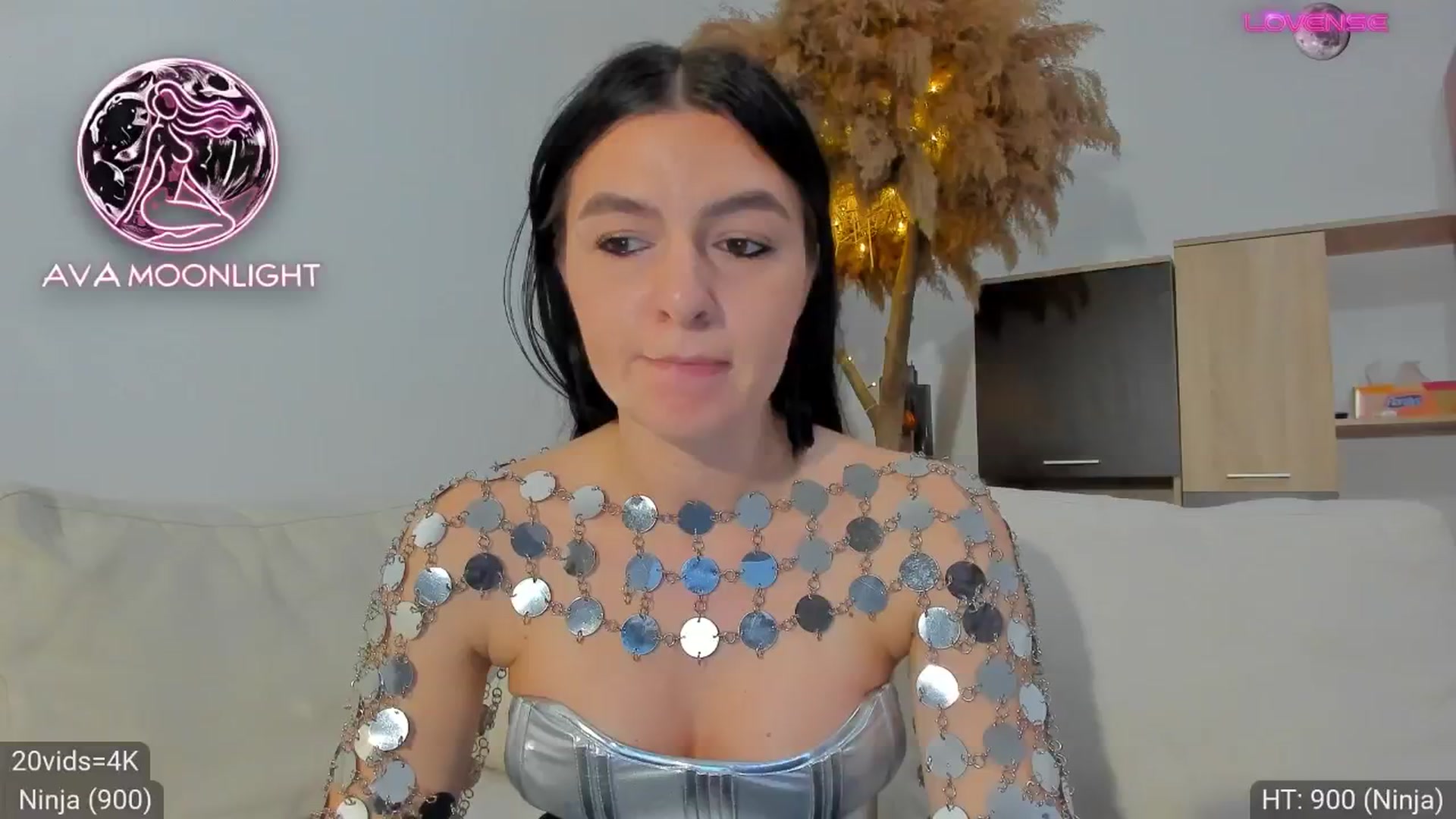 Gallery image thumbnail from AvaMoonlight's myfreecams stream on, 01/31/2025, 17:16 image 9 of 20