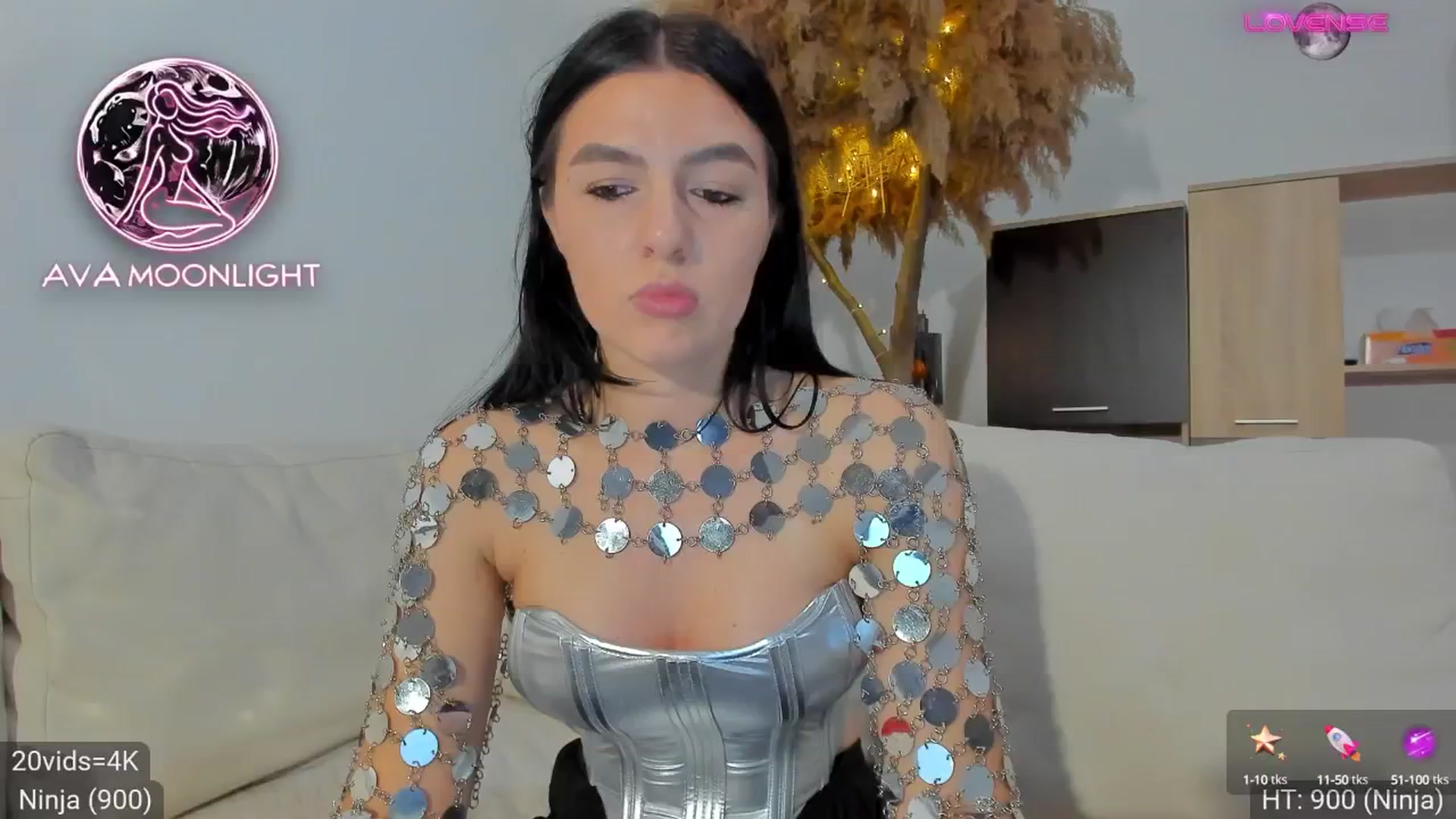 Gallery image thumbnail from AvaMoonlight's myfreecams stream on, 01/31/2025, 17:16 image 14 of 20