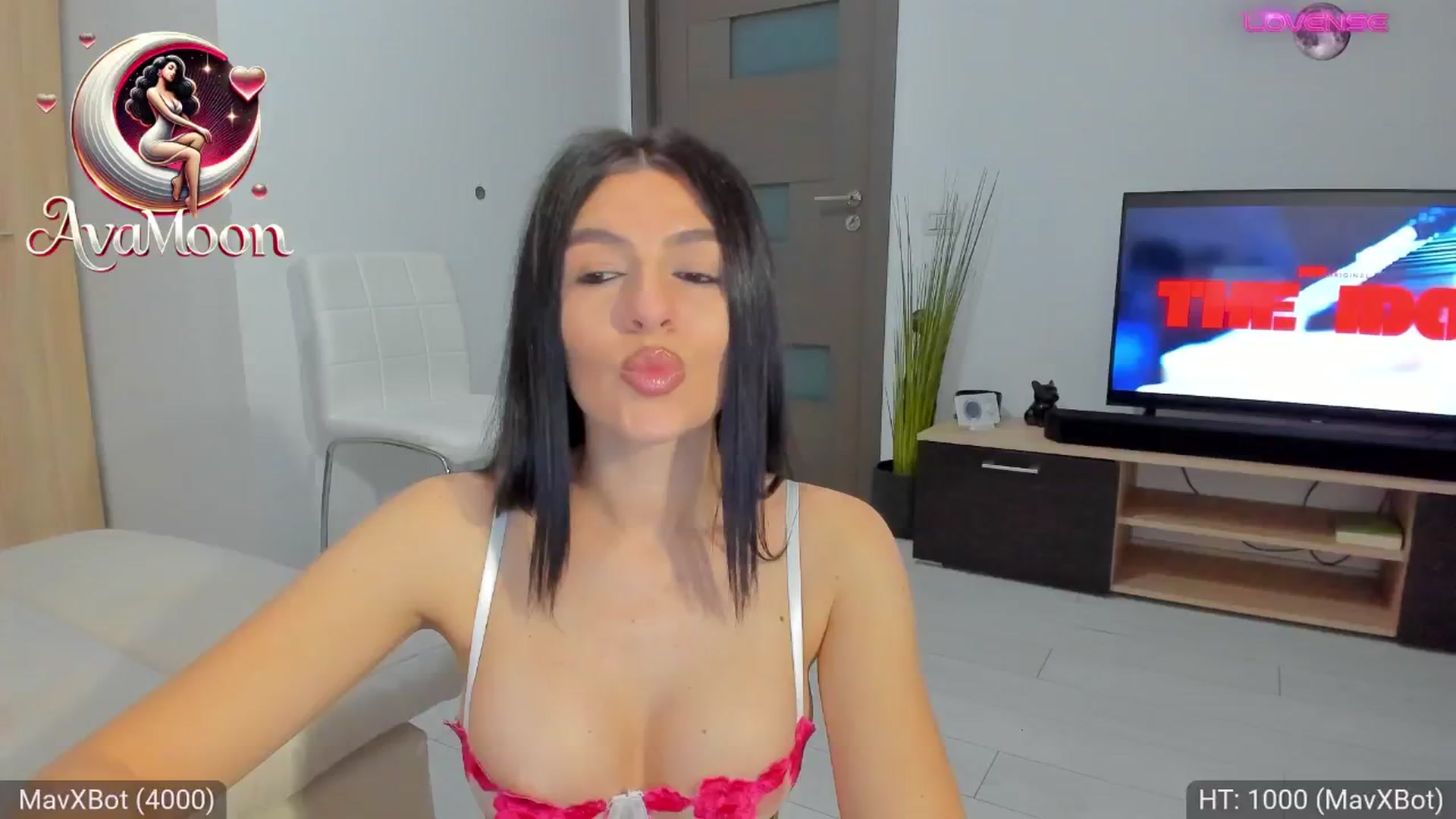 Gallery image thumbnail from AvaMoonlight's myfreecams stream on, 02/09/2025, 23:38 image 2 of 20