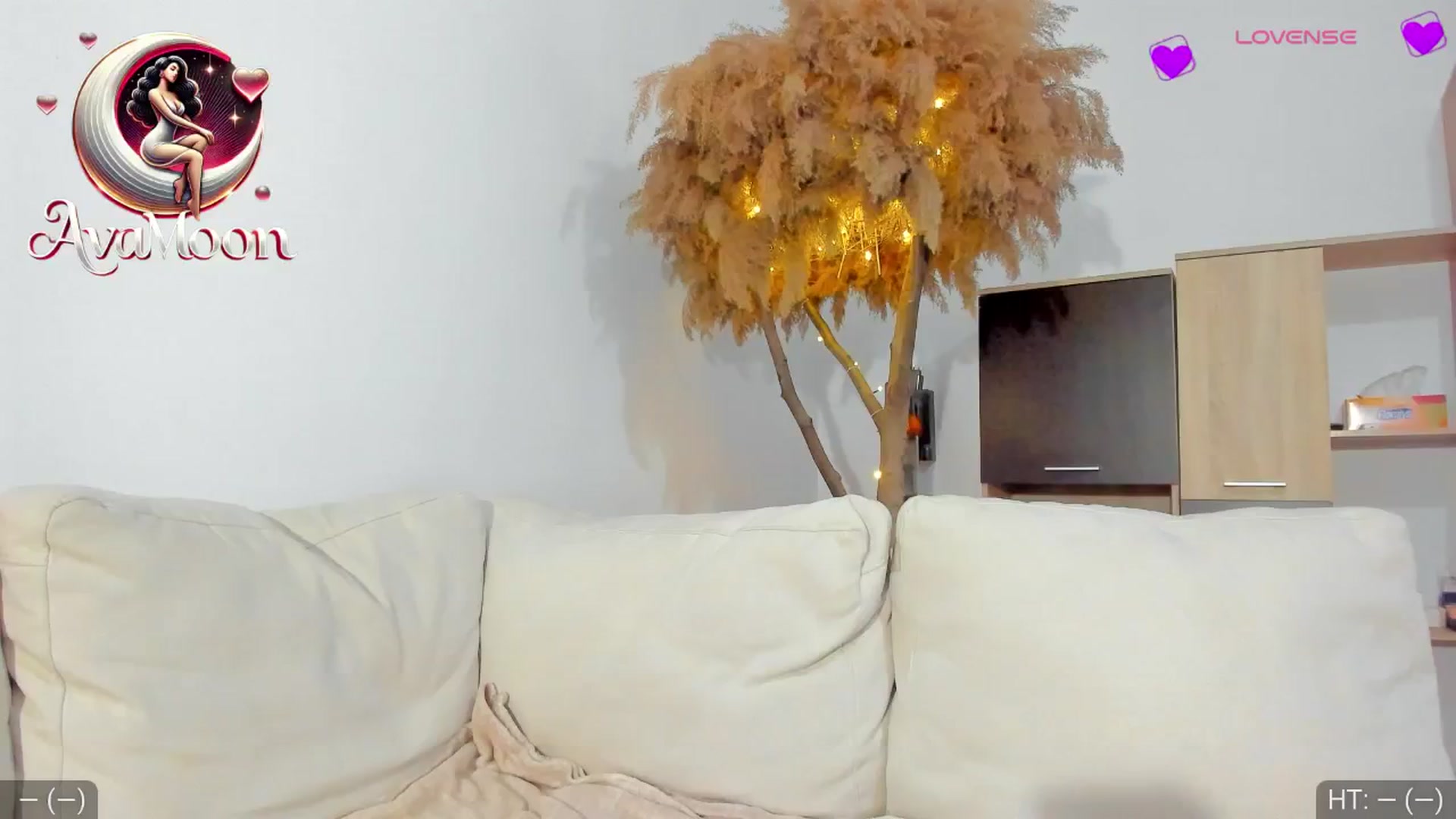 Gallery image thumbnail from AvaMoonlight's myfreecams stream on, 02/15/2025, 18:13 image 5 of 20