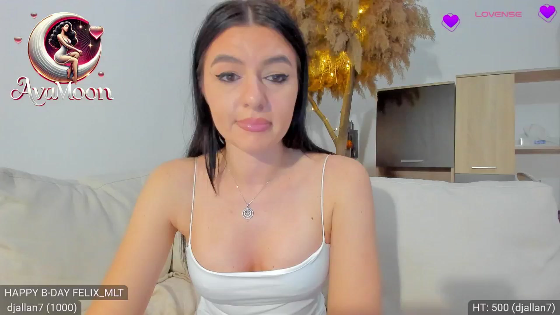 Gallery image thumbnail from AvaMoonlight's myfreecams stream on, 02/26/2025, 01:03 image 11 of 20