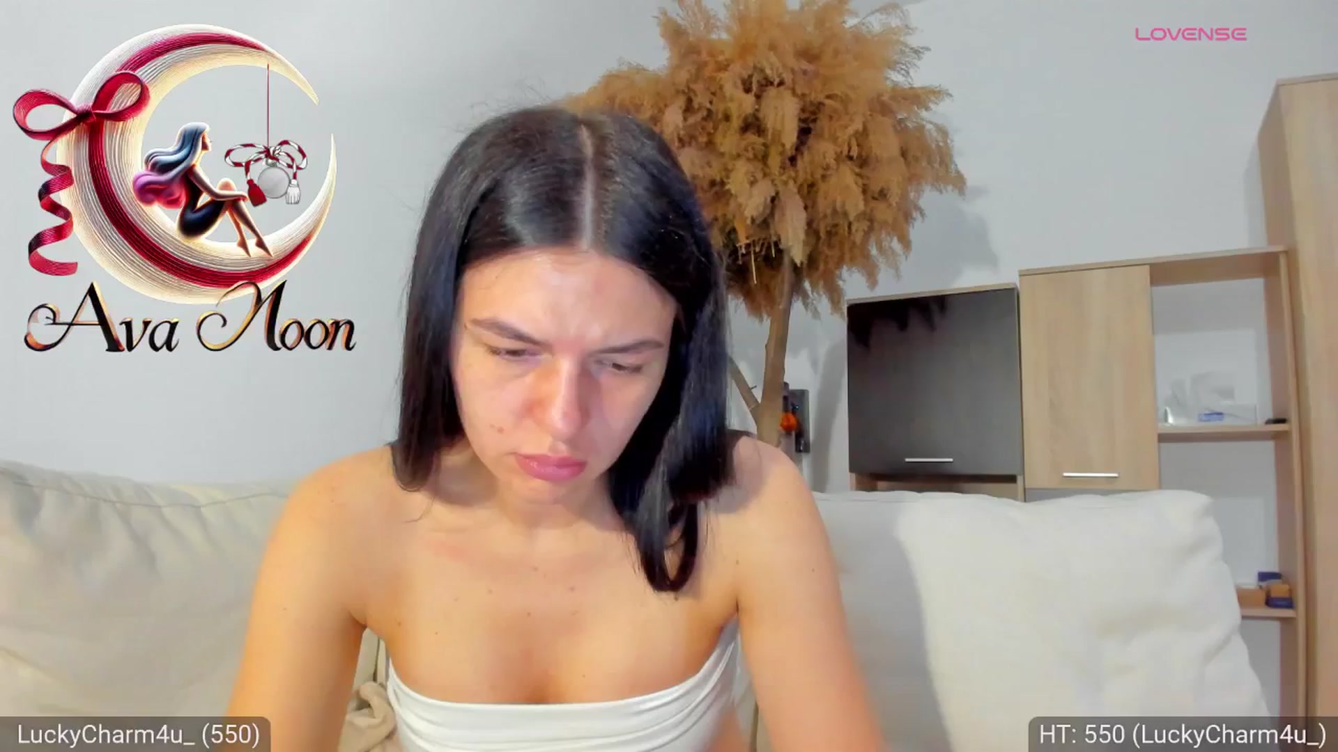 Gallery image thumbnail from AvaMoonlight's myfreecams stream on, 03/03/2025, 17:12 image 11 of 20