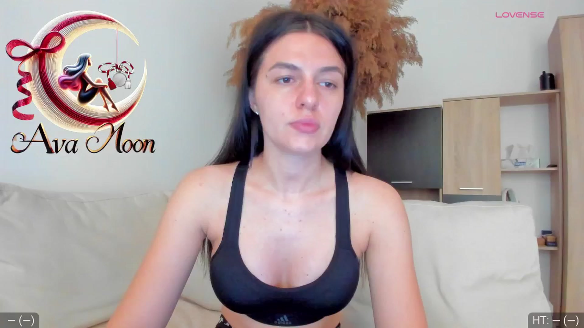 Gallery image thumbnail from AvaMoonlight's myfreecams stream on, 03/04/2025, 15:42 image 9 of 20