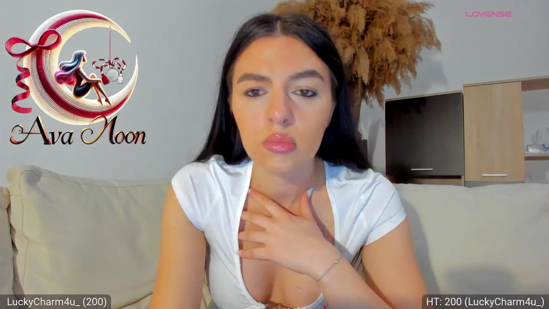 Gallery image thumbnail from AvaMoonlight's myfreecams stream on, 03/05/2025, 16:32 image 15 of 20