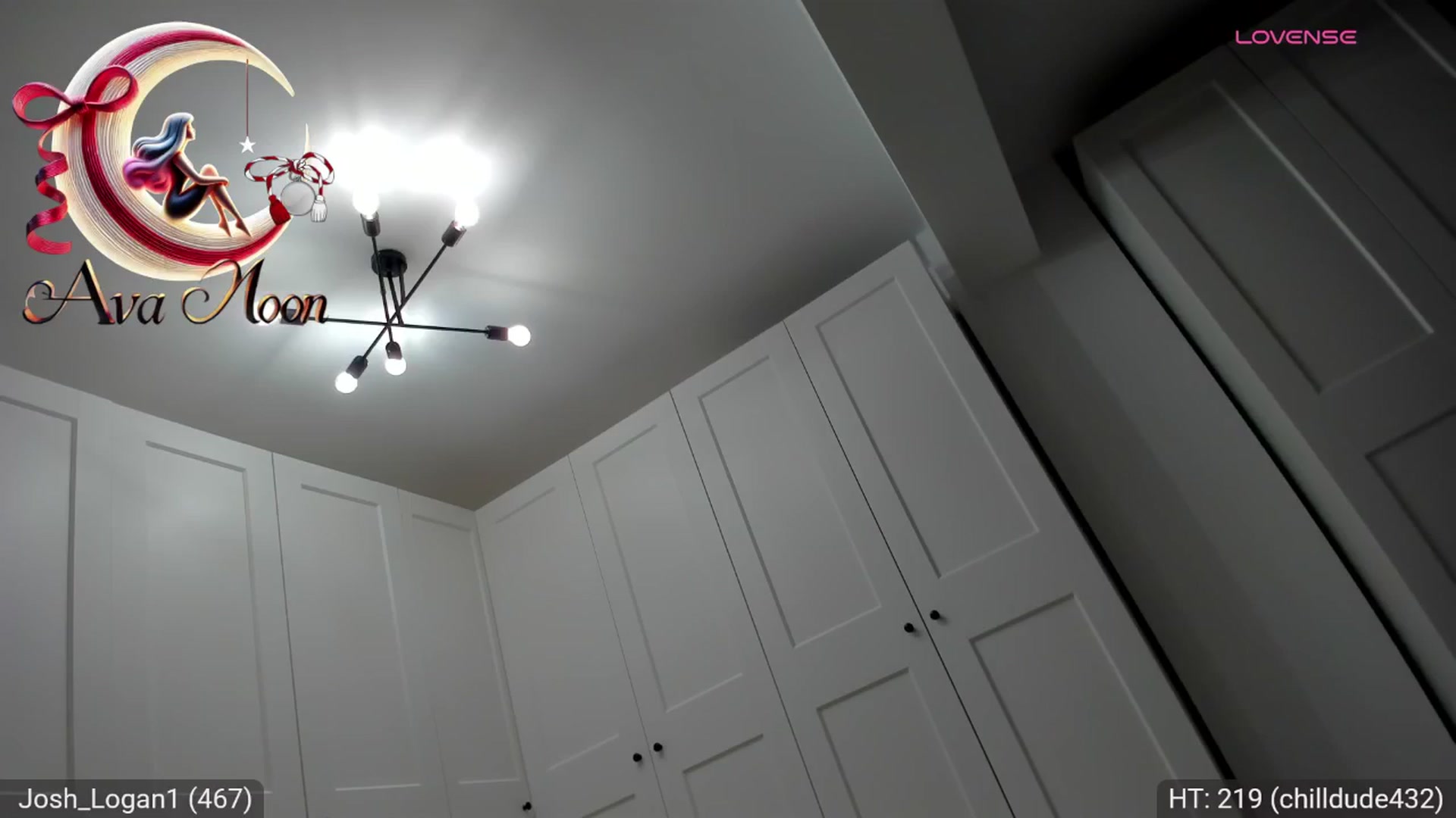 Gallery image thumbnail from AvaMoonlight's myfreecams stream on, 03/10/2025, 24:05 image 3 of 20