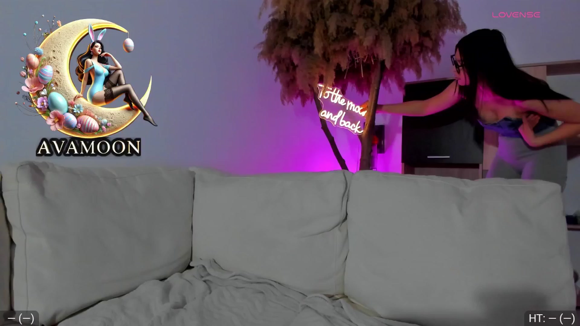 Gallery image thumbnail from AvaMoonlight's myfreecams stream on, 03/17/2025, 17:21 image 3 of 20