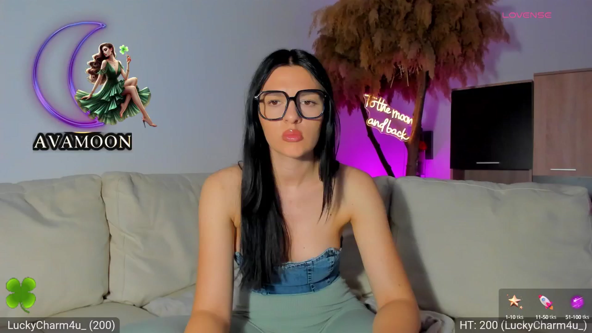Gallery image thumbnail from AvaMoonlight's myfreecams stream on, 03/17/2025, 17:21 image 15 of 20