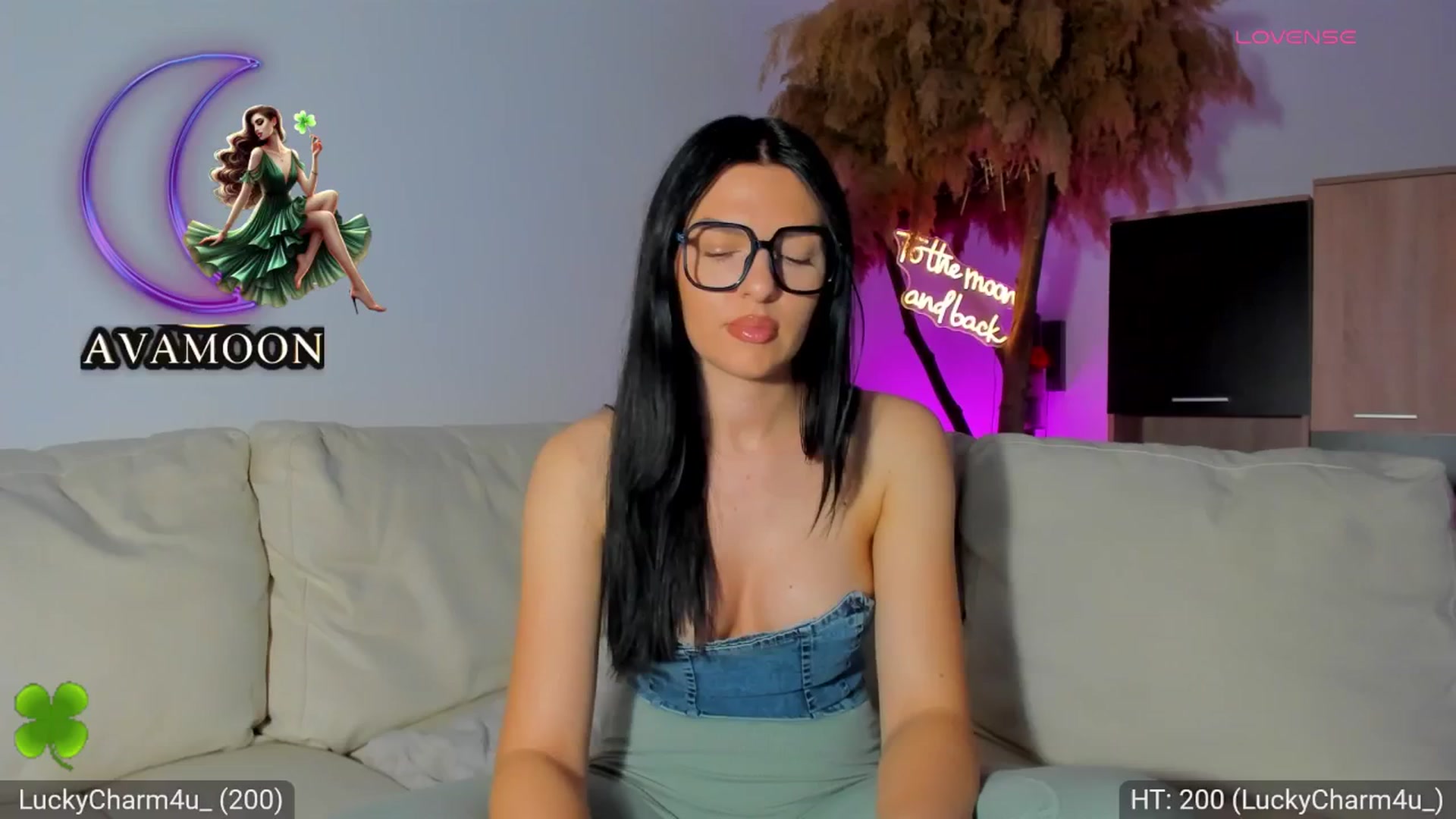 Gallery image thumbnail from AvaMoonlight's myfreecams stream on, 03/17/2025, 17:21 image 16 of 20