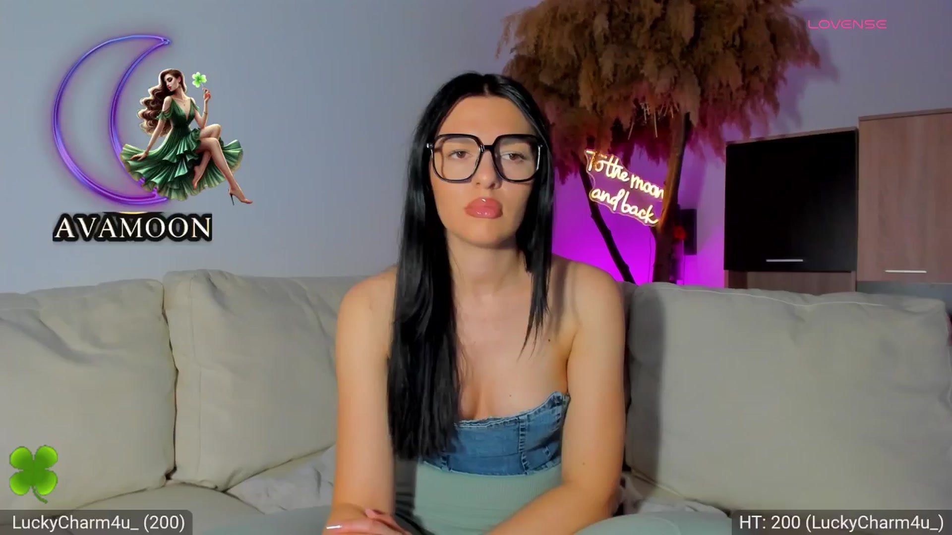 Gallery image thumbnail from AvaMoonlight's myfreecams stream on, 03/17/2025, 17:21 image 14 of 20