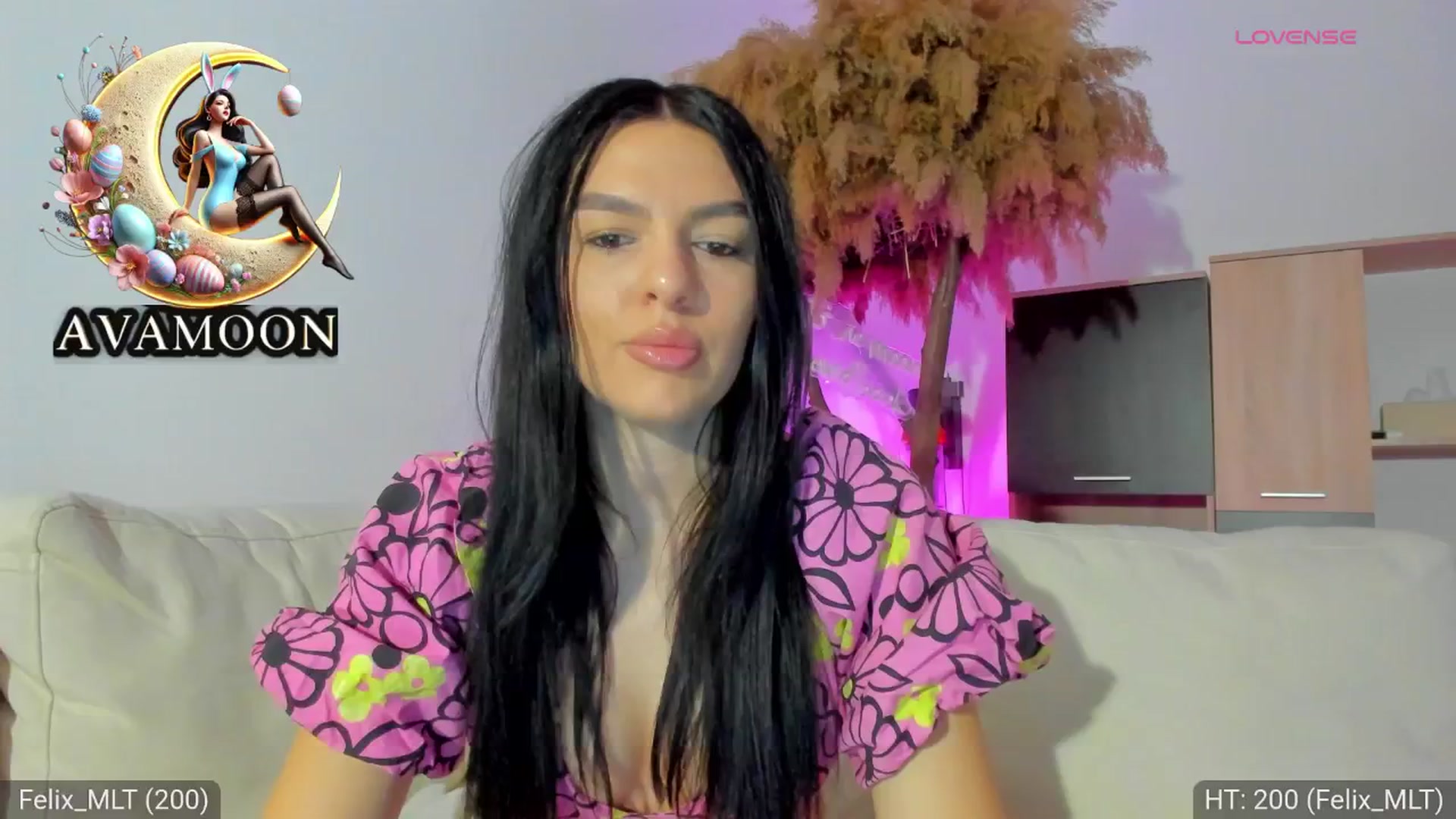 Gallery image thumbnail from AvaMoonlight's myfreecams stream on, 03/18/2025, 17:03 image 9 of 20