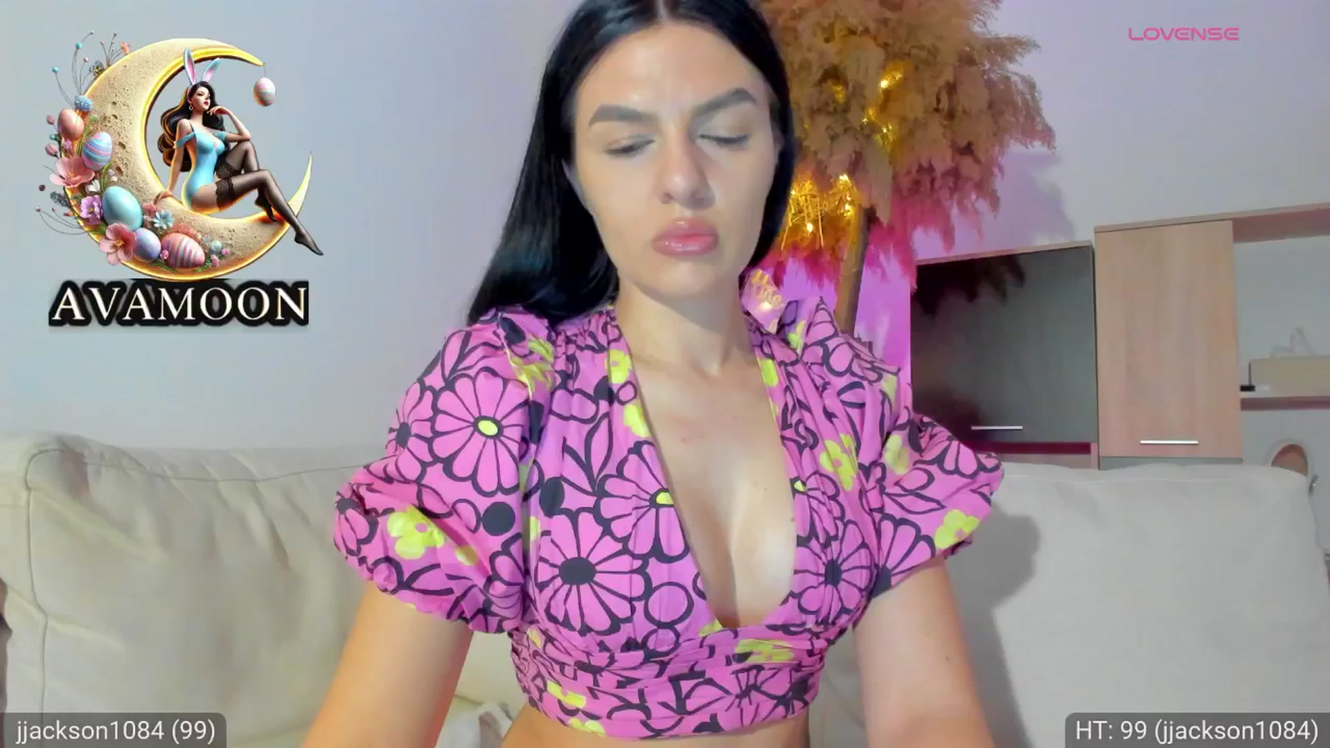 Gallery image thumbnail from AvaMoonlight's myfreecams stream on, 03/19/2025, 01:25 image 2 of 20