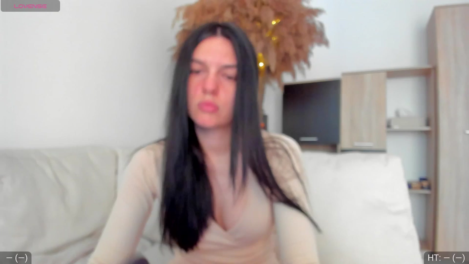 Gallery image thumbnail from AvaMoonlight's myfreecams stream on, 03/20/2025, 17:03 image 2 of 20