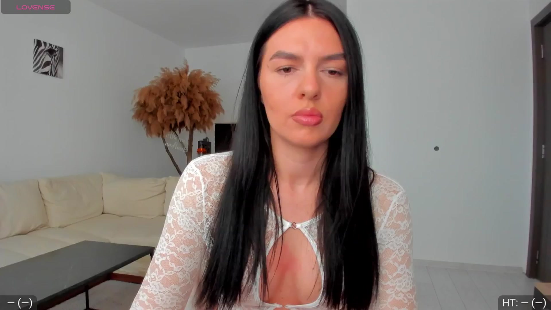 Gallery image thumbnail from AvaMoonlight's myfreecams stream on, 03/21/2025, 15:53 image 3 of 20
