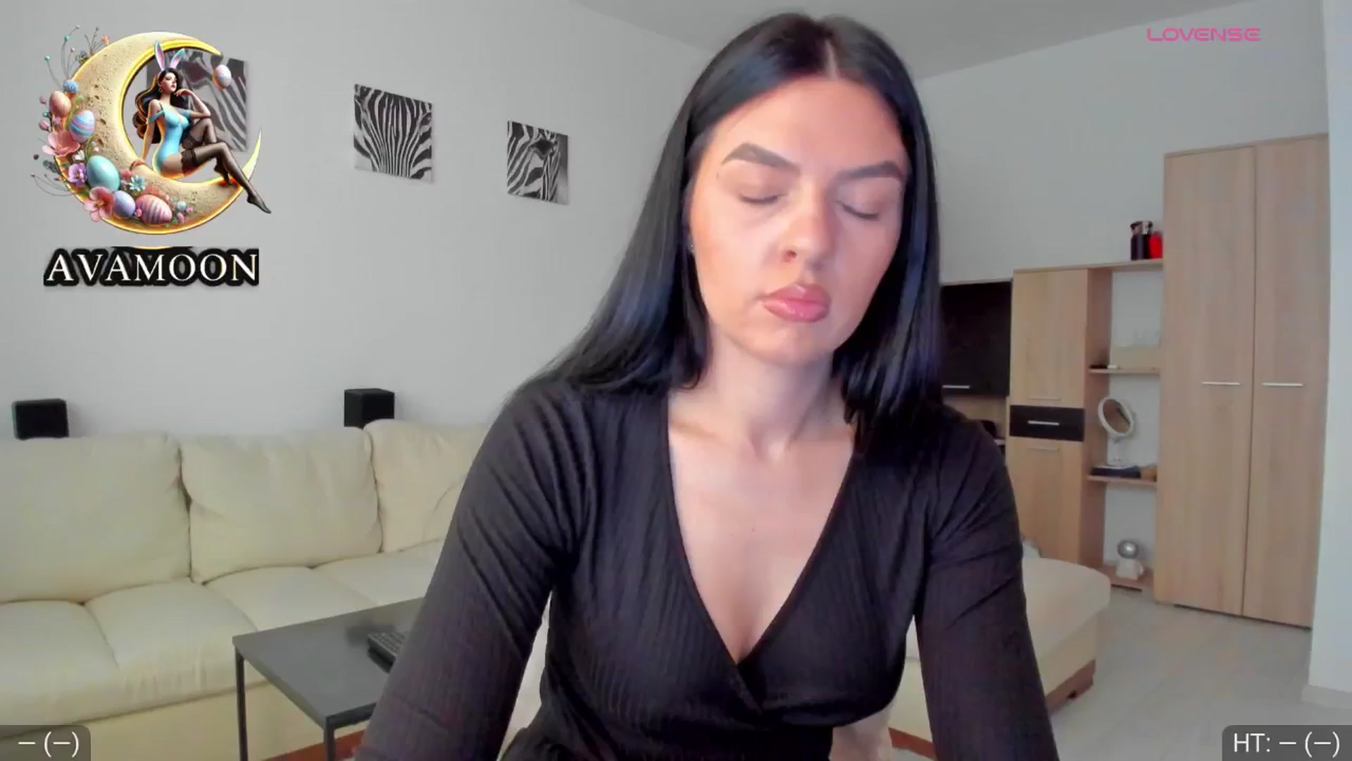 Gallery image thumbnail from AvaMoonlight's myfreecams stream on, 03/24/2025, 16:52 image 8 of 20
