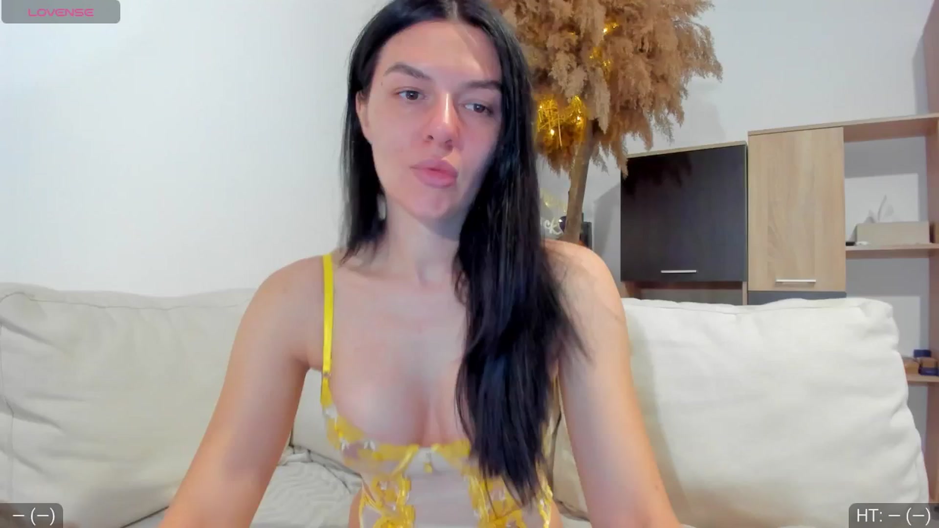 Gallery image thumbnail from AvaMoonlight's myfreecams stream on, 03/25/2025, 17:04 image 1 of 20