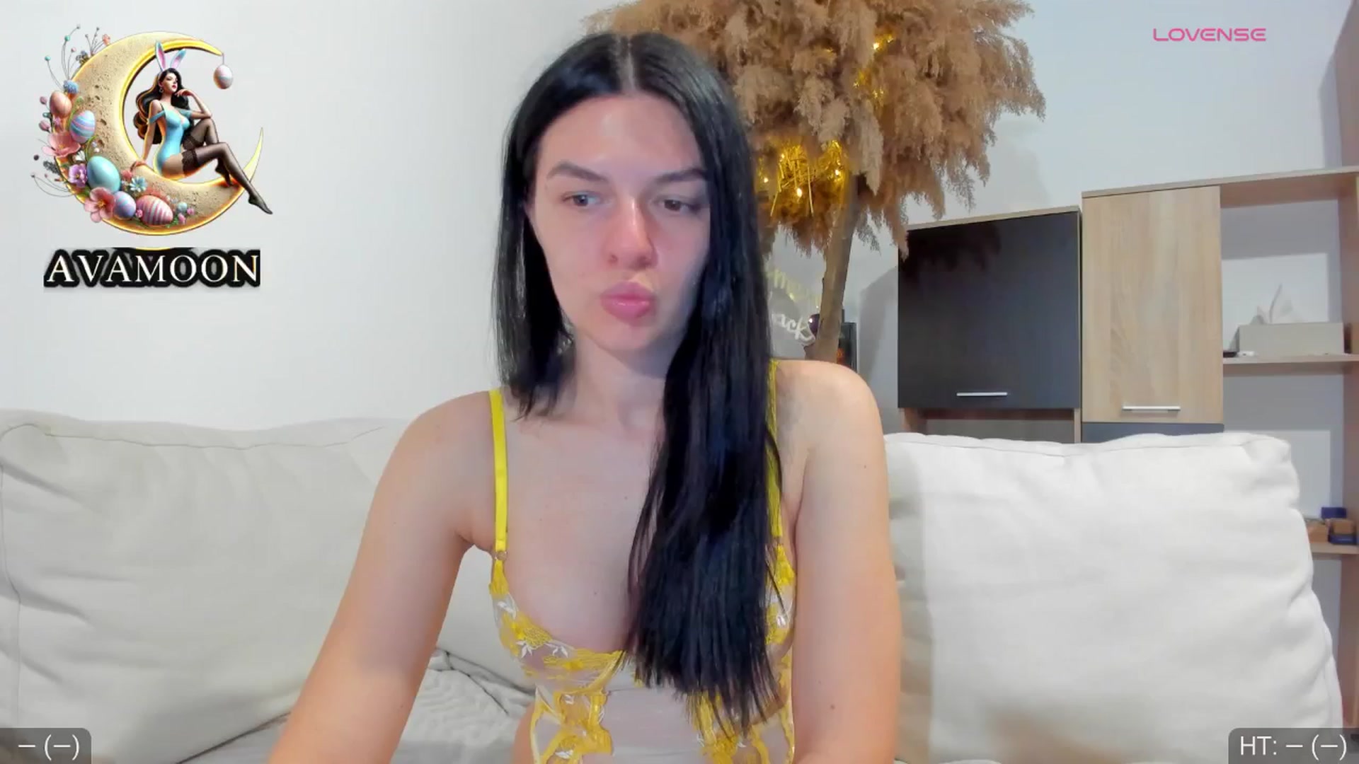 Gallery image thumbnail from AvaMoonlight's myfreecams stream on, 03/25/2025, 17:04 image 2 of 20