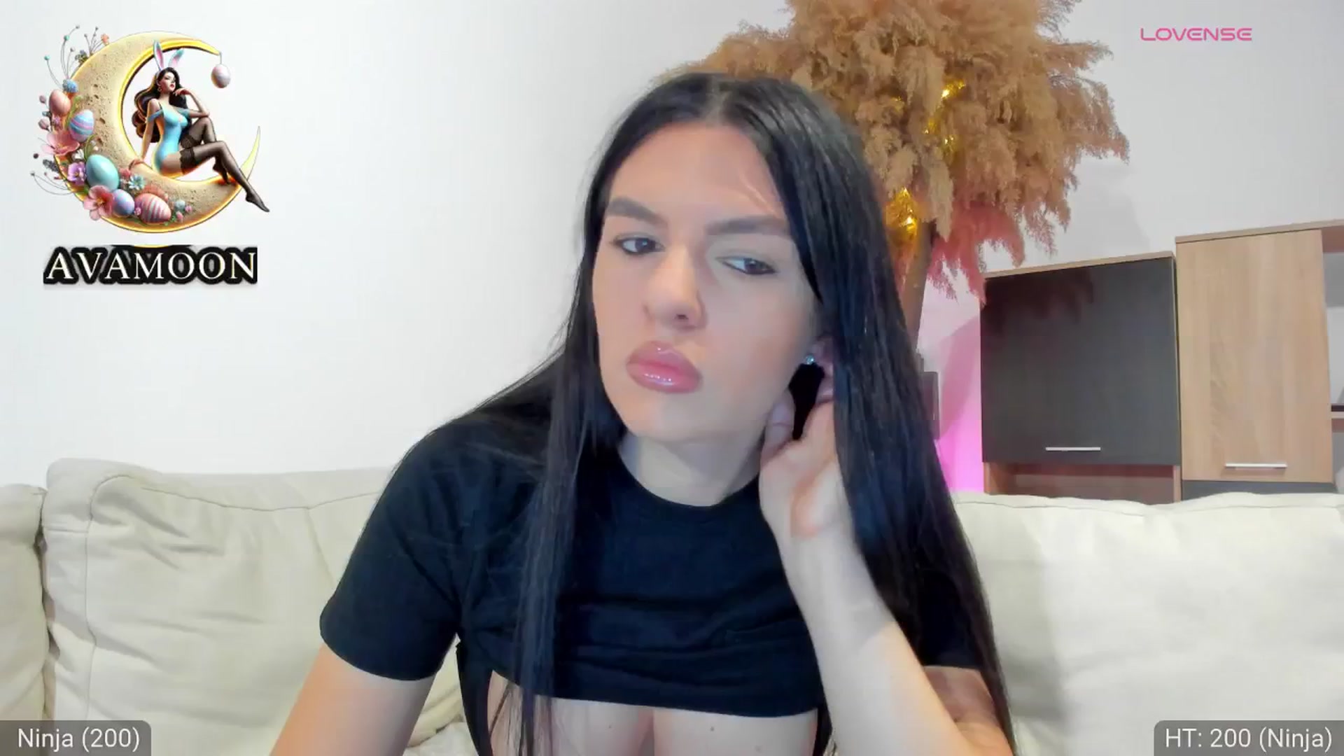Gallery image thumbnail from AvaMoonlight's myfreecams stream on, 03/26/2025, 16:19 image 13 of 20
