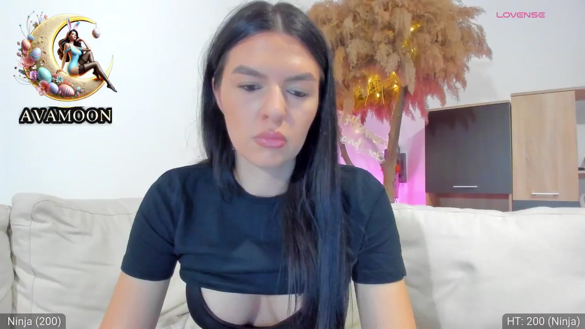 Gallery image thumbnail from AvaMoonlight's myfreecams stream on, 03/26/2025, 17:03 image 10 of 20