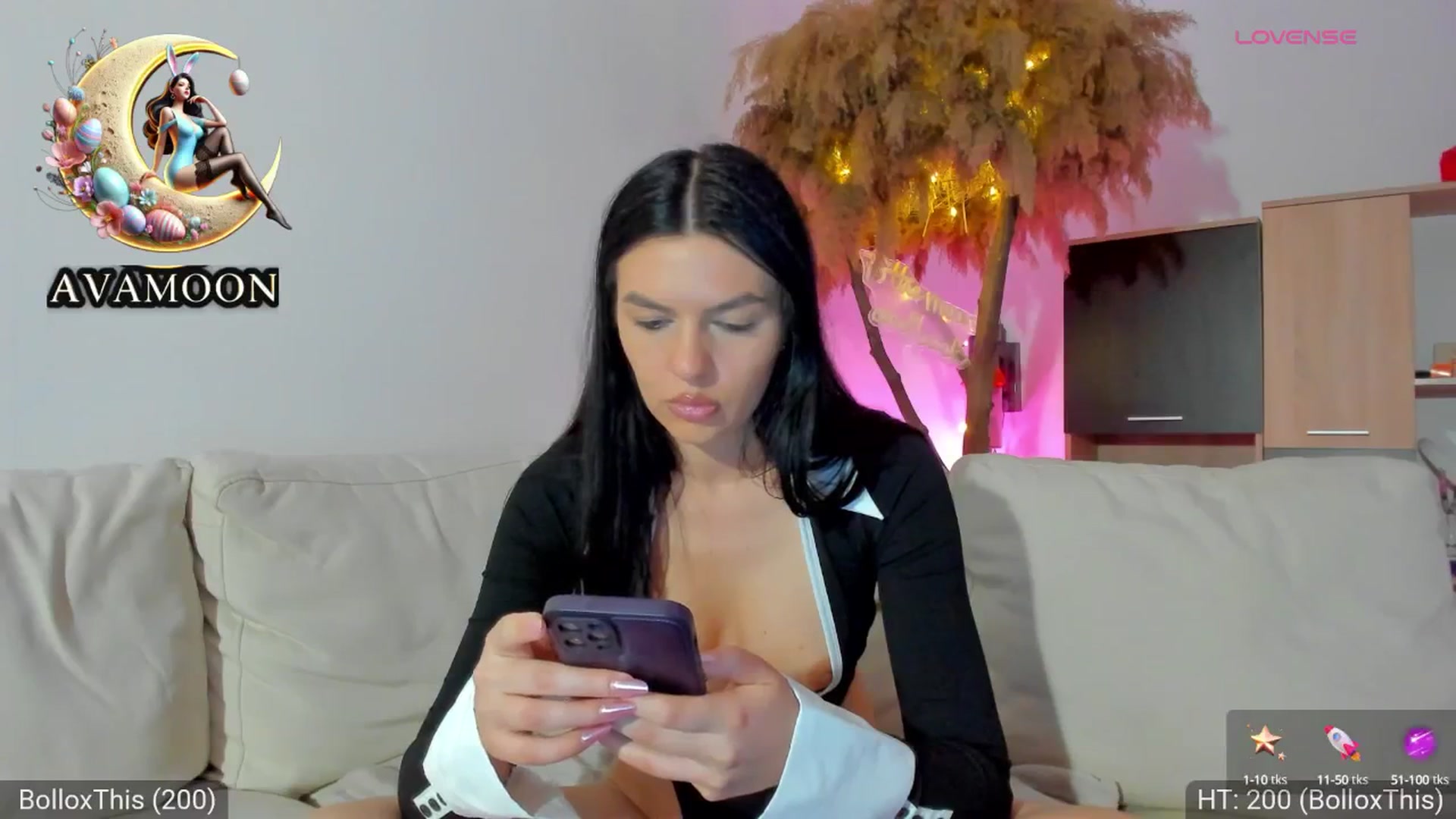 Gallery image thumbnail from AvaMoonlight's myfreecams stream on, 03/27/2025, 01:11 image 4 of 20