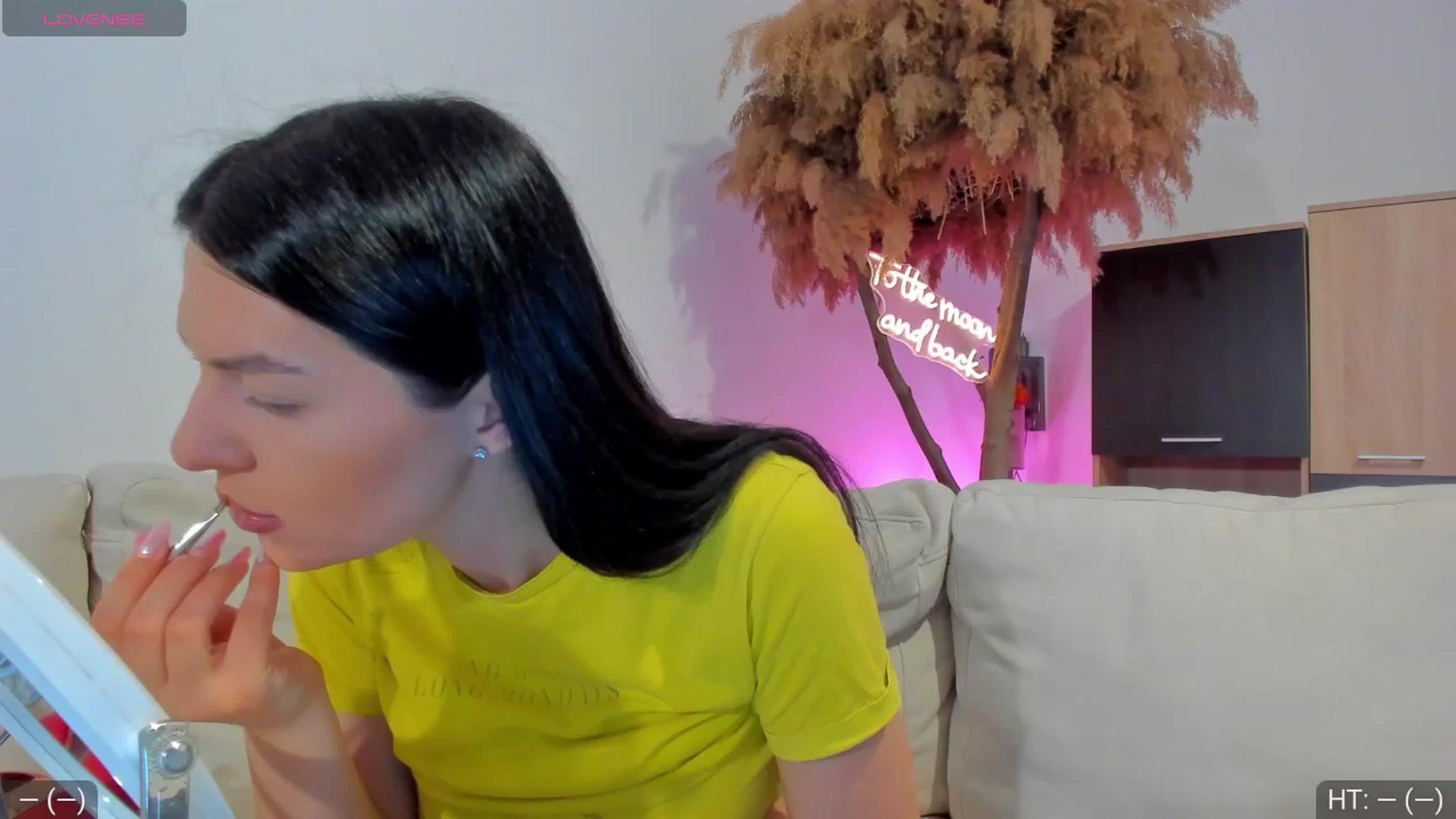 Gallery image thumbnail from AvaMoonlight's myfreecams stream on, 03/28/2025, 17:07 image 1 of 20