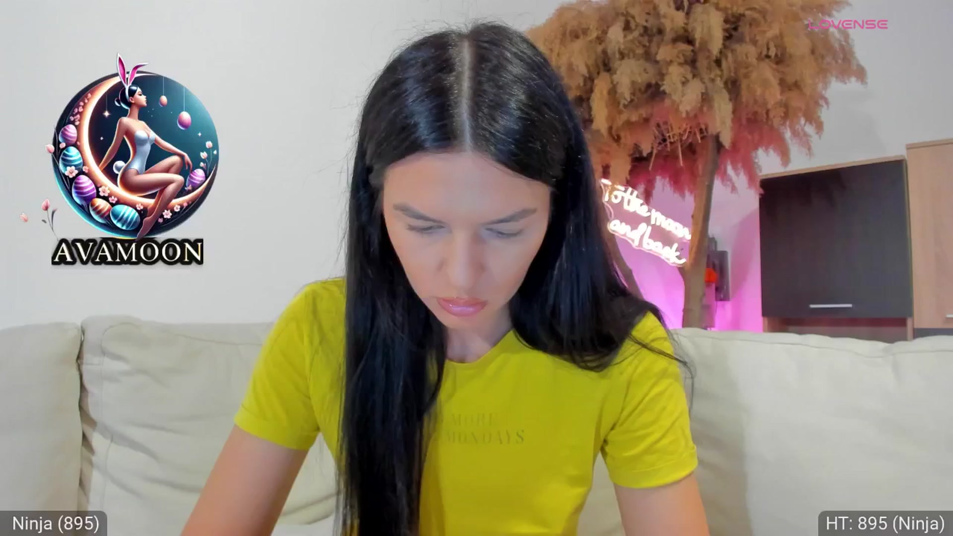 Gallery image thumbnail from AvaMoonlight's myfreecams stream on, 03/28/2025, 17:07 image 13 of 20