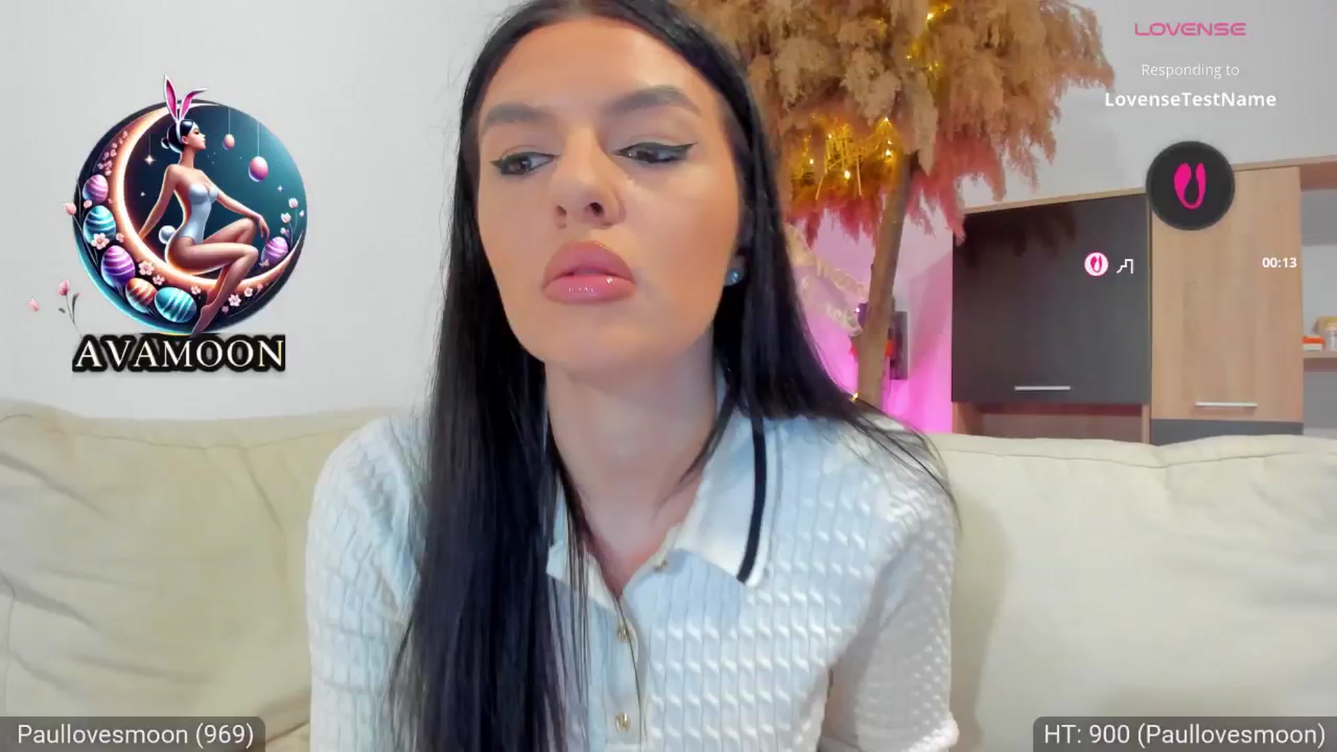 Gallery image thumbnail from AvaMoonlight's myfreecams stream on, 03/31/2025, 22:32 image 18 of 20