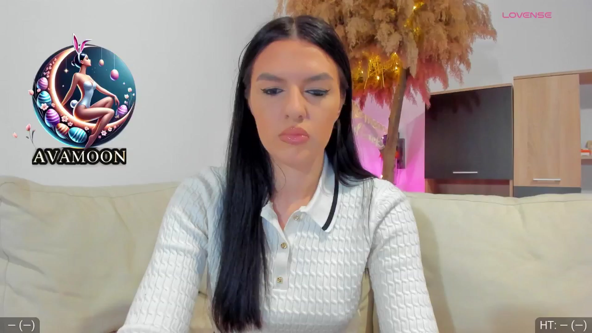 Gallery image thumbnail from AvaMoonlight's myfreecams stream on, 03/31/2025, 22:32 image 11 of 20