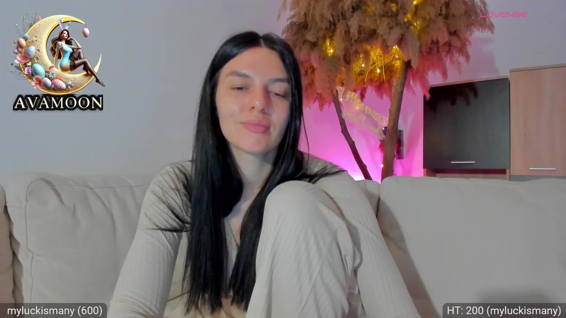 Gallery image thumbnail from AvaMoonlight's myfreecams stream on, 04/06/2025, 24:07 image 20 of 20