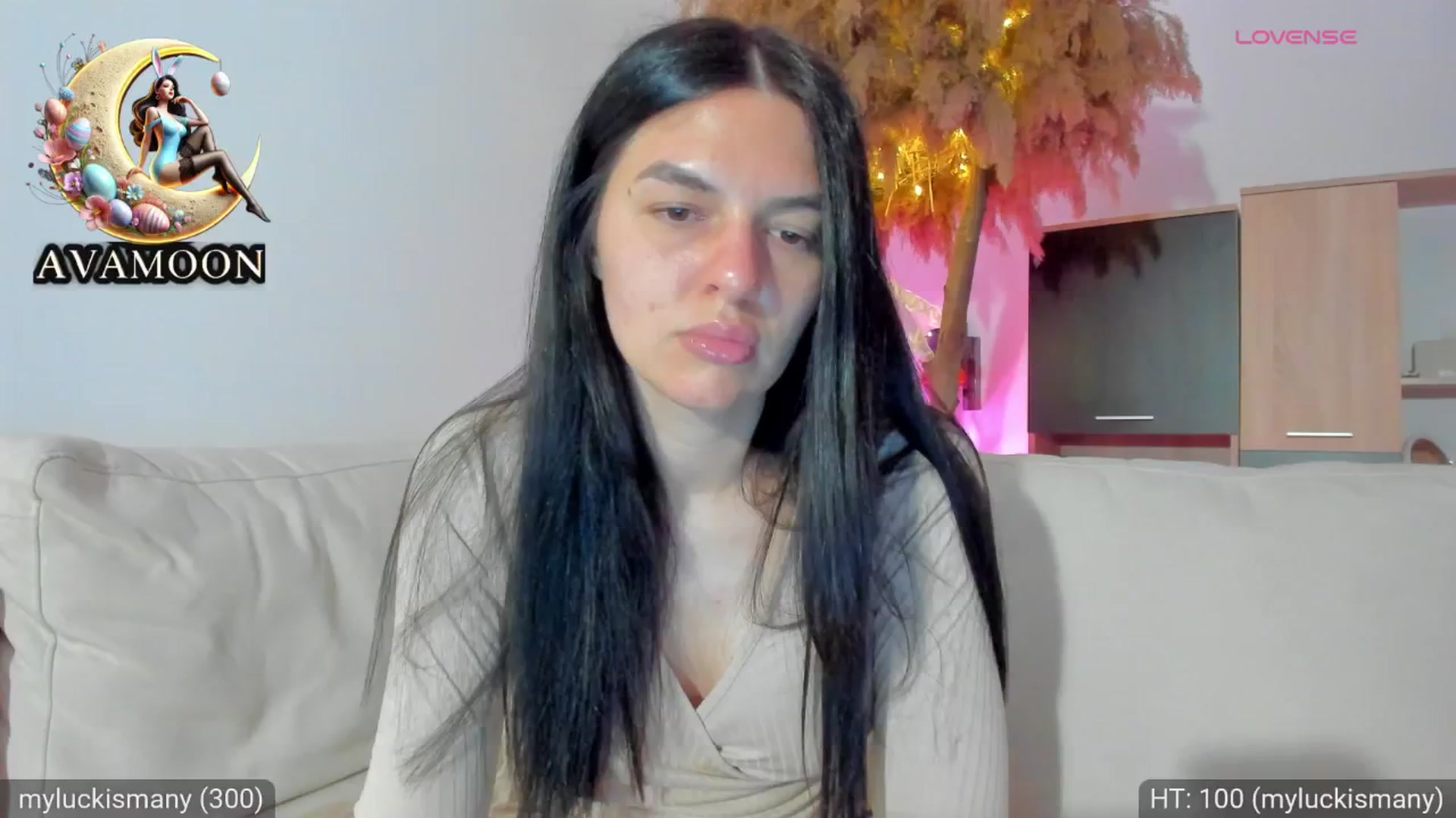 Gallery image thumbnail from AvaMoonlight's myfreecams stream on, 04/06/2025, 24:07 image 8 of 20