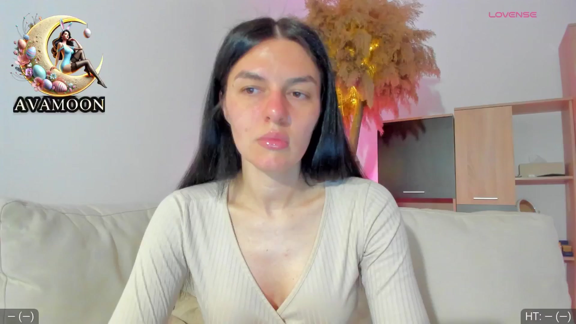 Gallery image thumbnail from AvaMoonlight's myfreecams stream on, 04/06/2025, 24:07 image 1 of 20