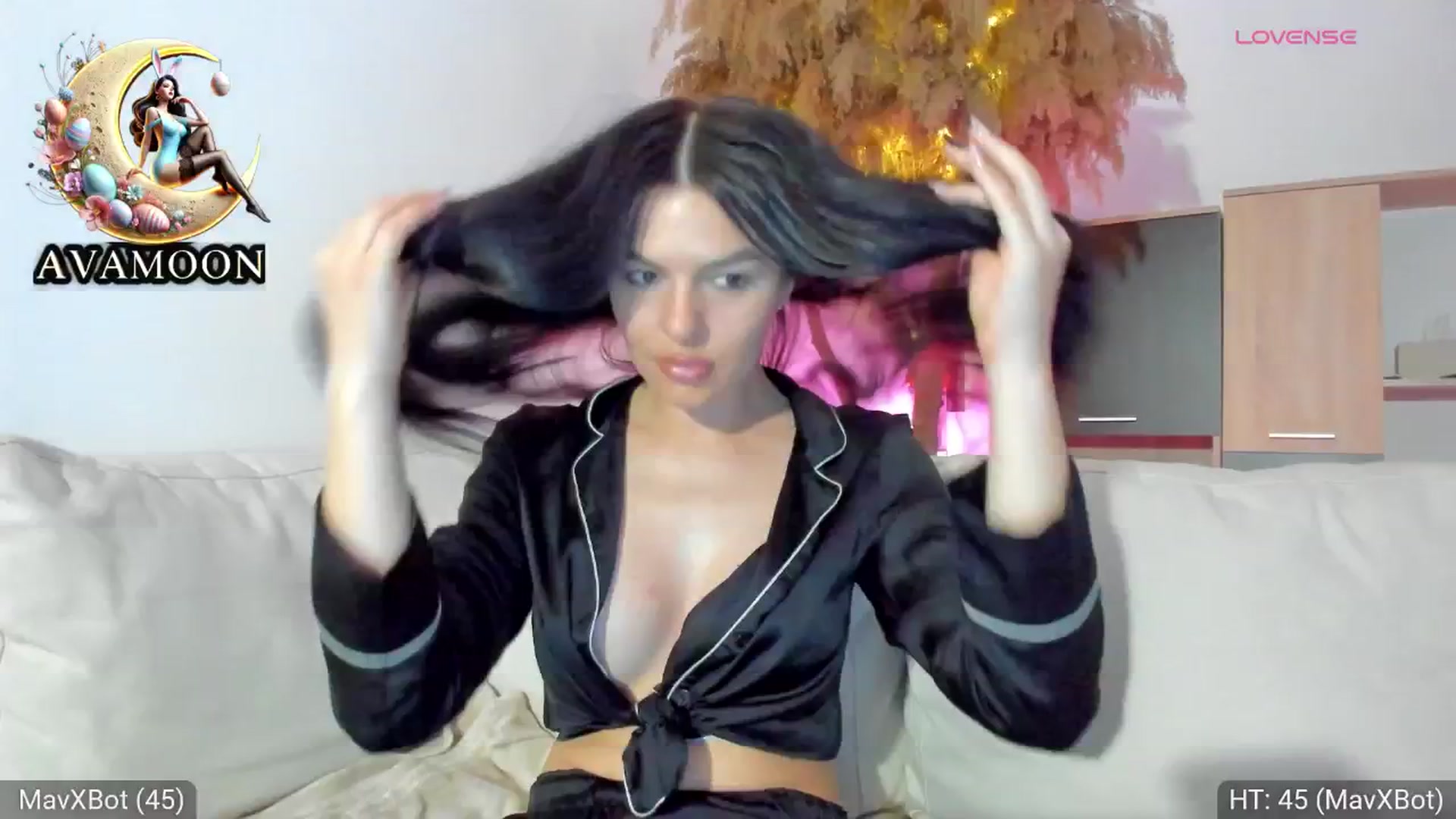 Gallery image thumbnail from AvaMoonlight's myfreecams stream on, 04/07/2025, 24:14 image 13 of 20