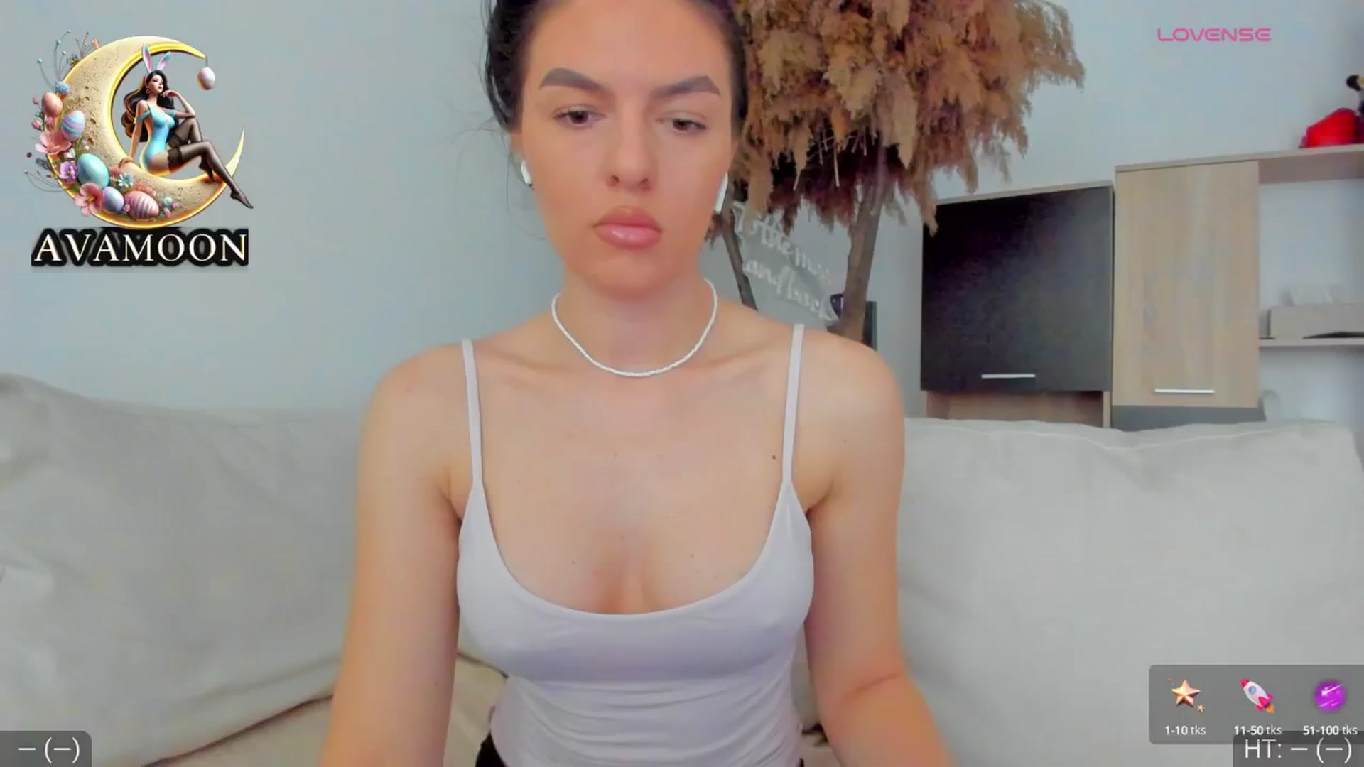 Gallery image thumbnail from AvaMoonlight's myfreecams stream on, 04/07/2025, 16:04 image 1 of 20