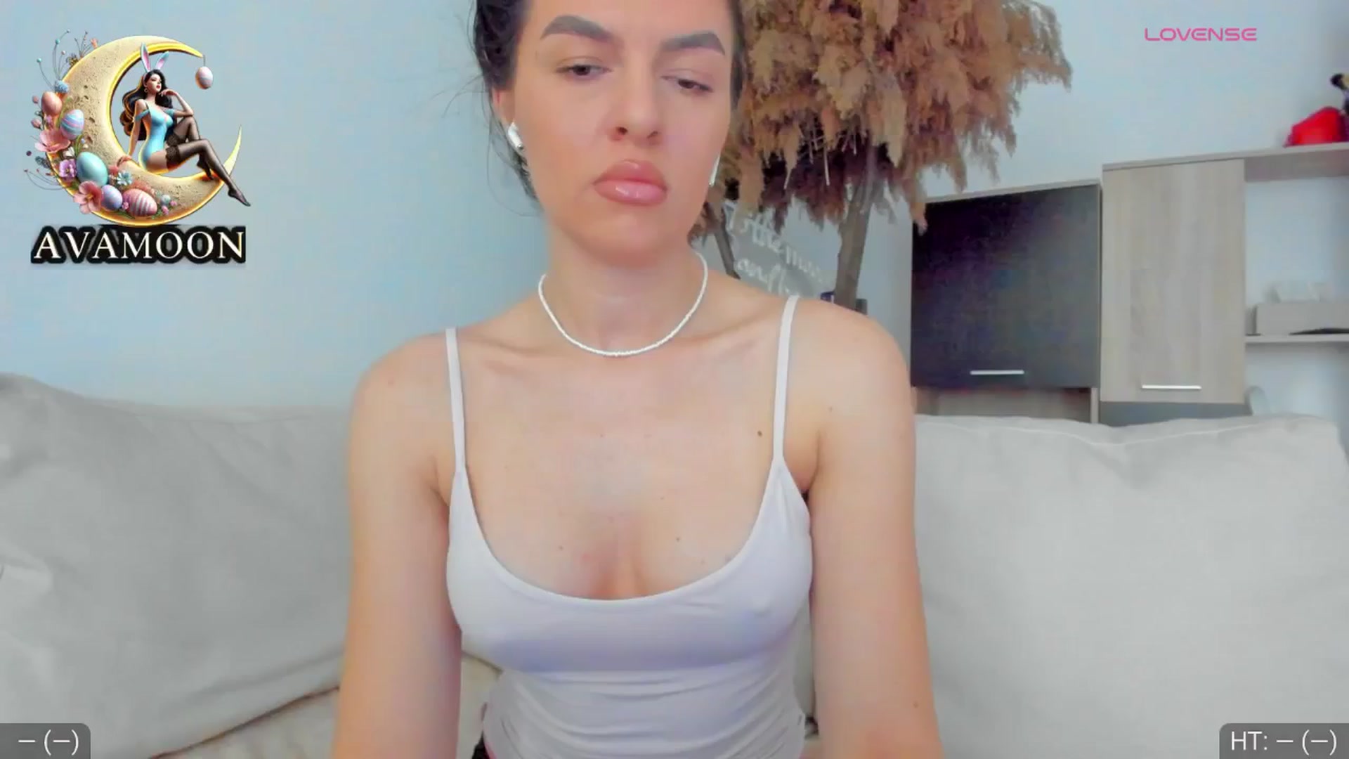 Gallery image thumbnail from AvaMoonlight's myfreecams stream on, 04/07/2025, 16:04 image 3 of 20