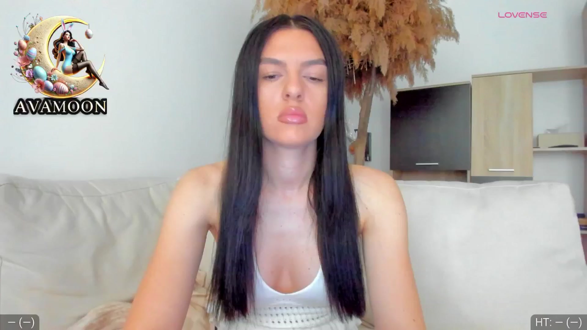Gallery image thumbnail from AvaMoonlight's myfreecams stream on, 04/08/2025, 16:03 image 9 of 20