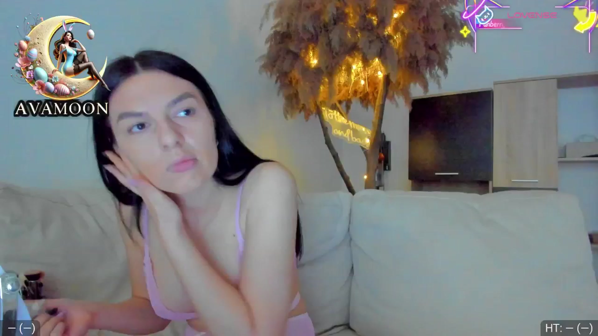 Gallery image thumbnail from AvaMoonlight's myfreecams stream on, 04/12/2025, 16:10 image 7 of 20